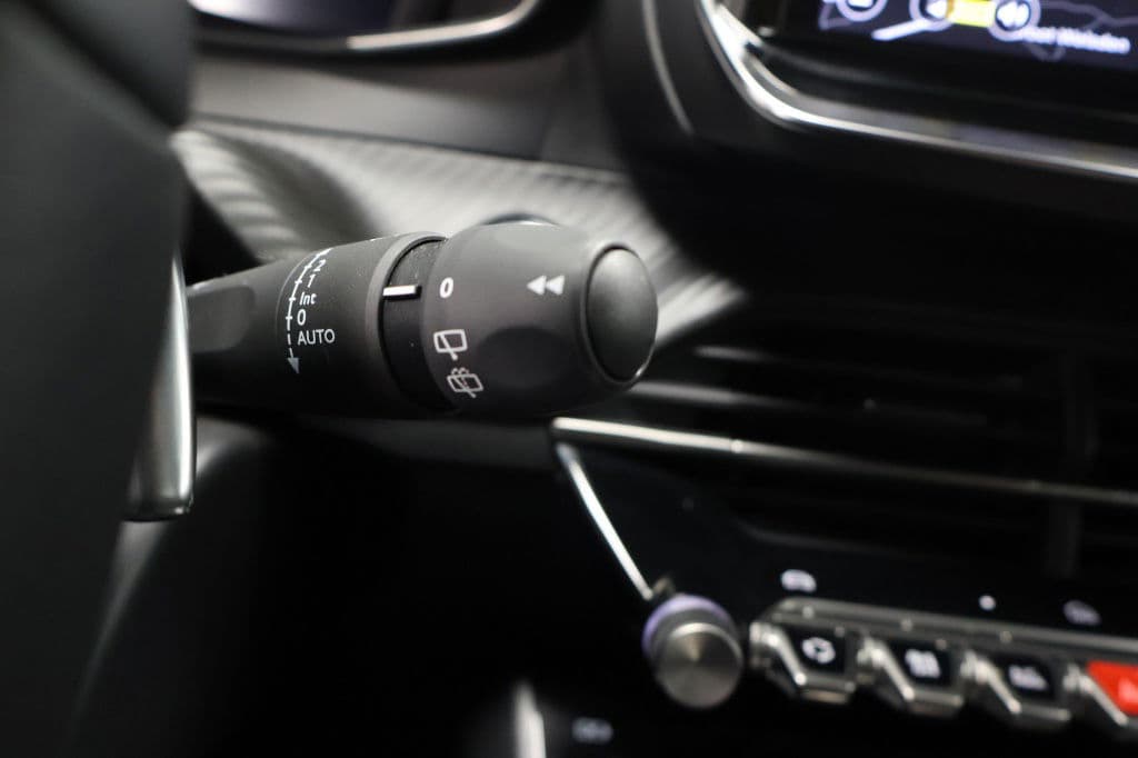 Peugeot 2008 1.2 Hybride 145 Allure | 360 Camera | Luxe thumbnail 22