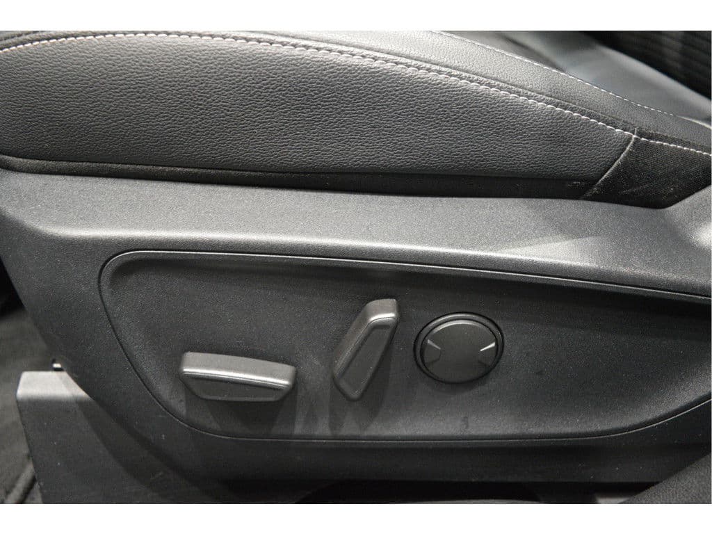 Ford Kuga 2.5 PHEV Titanium X navi pano head up trekhaak 18 inch !! thumbnail 18