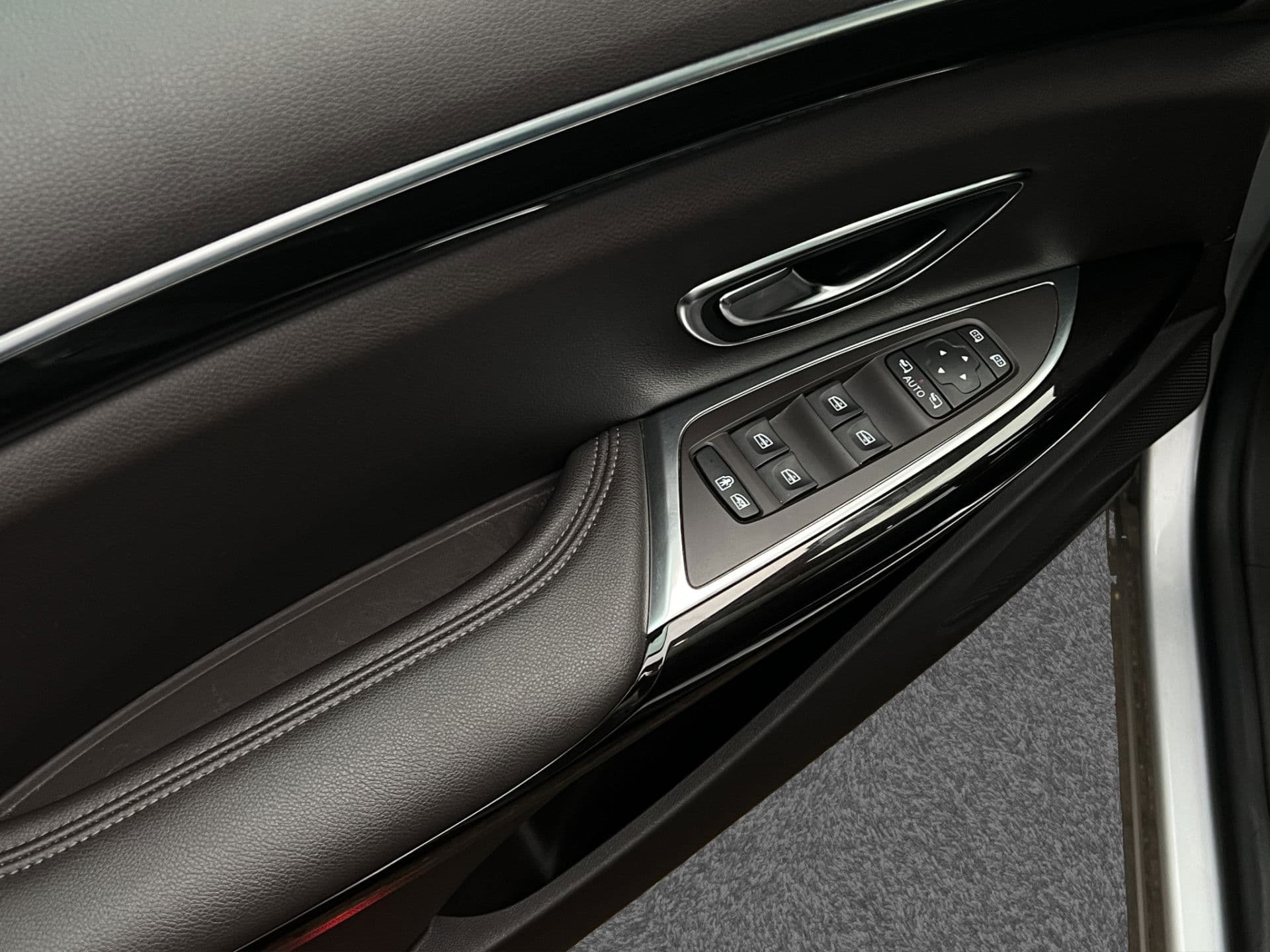 Renault Espace 1.6 dCi Dynamique 7p. | Pano | Leder | 7 persoons | thumbnail 14