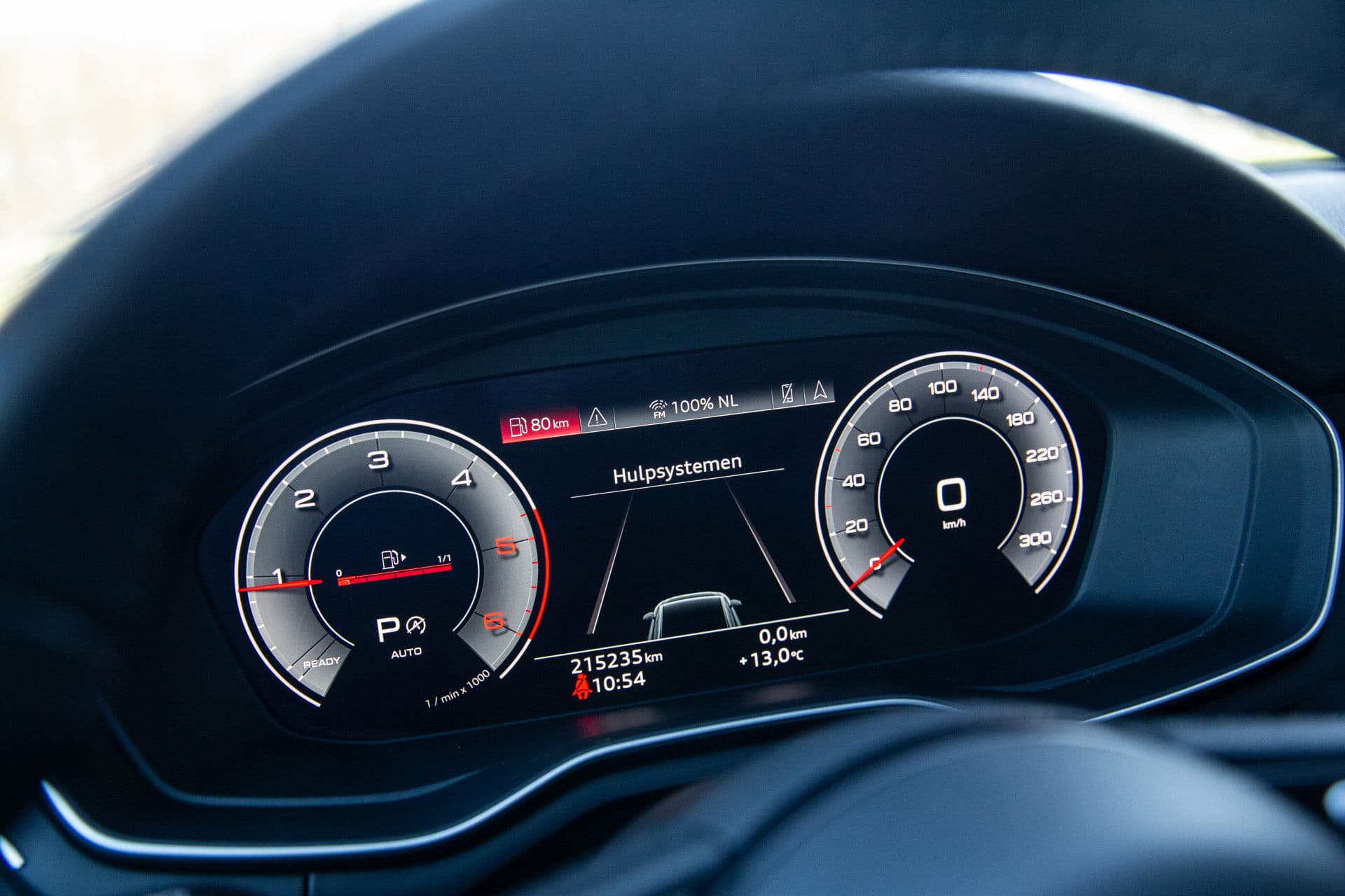 Audi A4 Avant 35 TDI Launch edition S-line , Sportstoelen, Camera, Virtual Cockpit, thumbnail 5