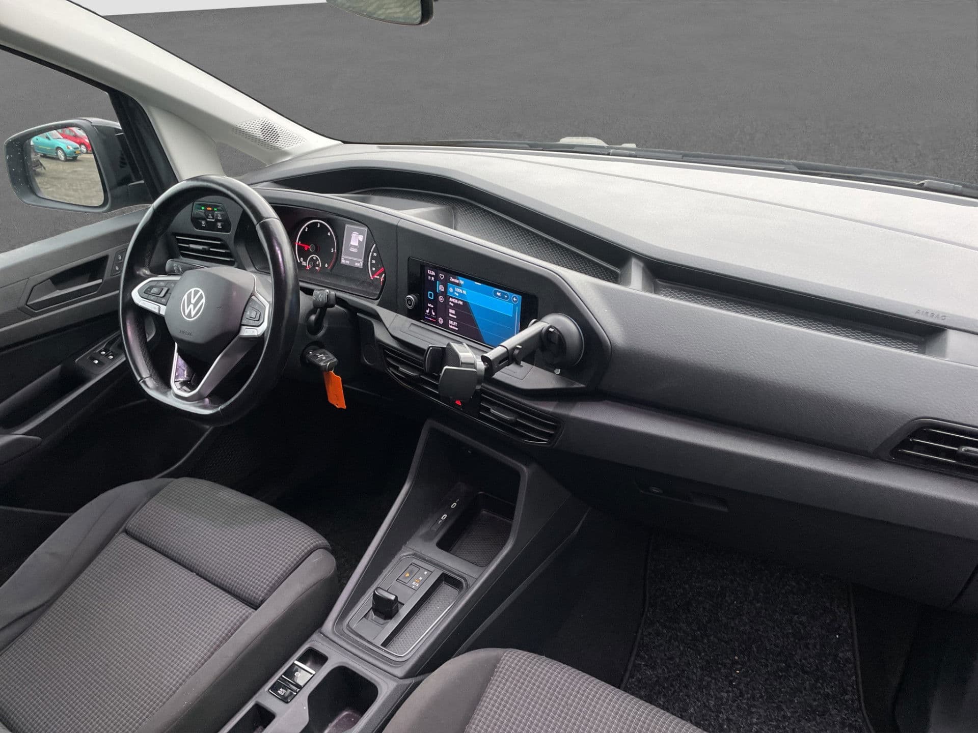 Volkswagen Caddy Cargo Maxi 2.0 TDI Euro 6 | L2 Automaat | Stoel verw. | Carplay | Cruise | netjes onderhouden thumbnail 2