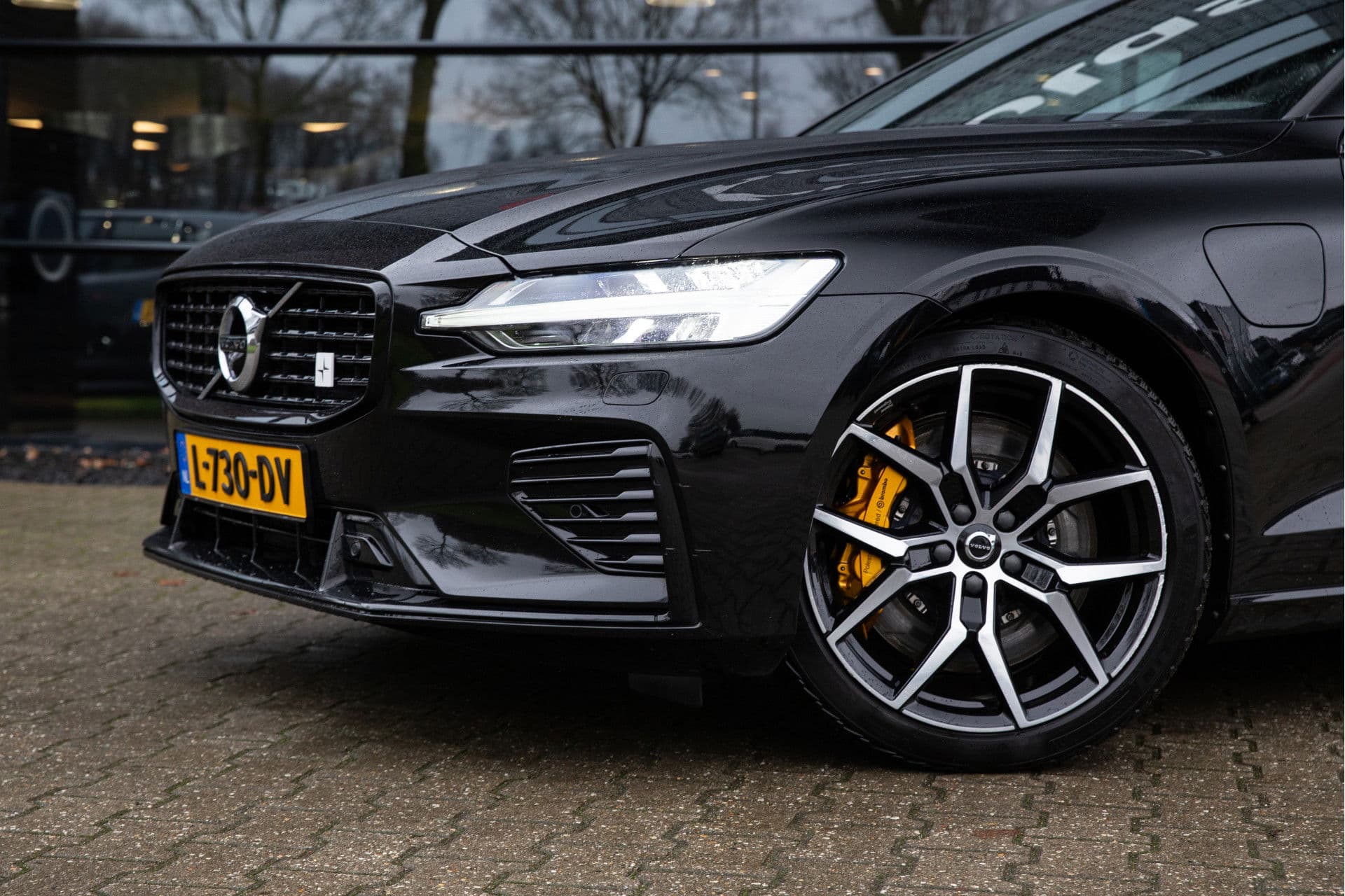 Volvo V60 2.0 T8 AWD Polestar Engineered , NL-Auto, Panoramadak, 360-camera, Harman&Kardon, HUD thumbnail 8