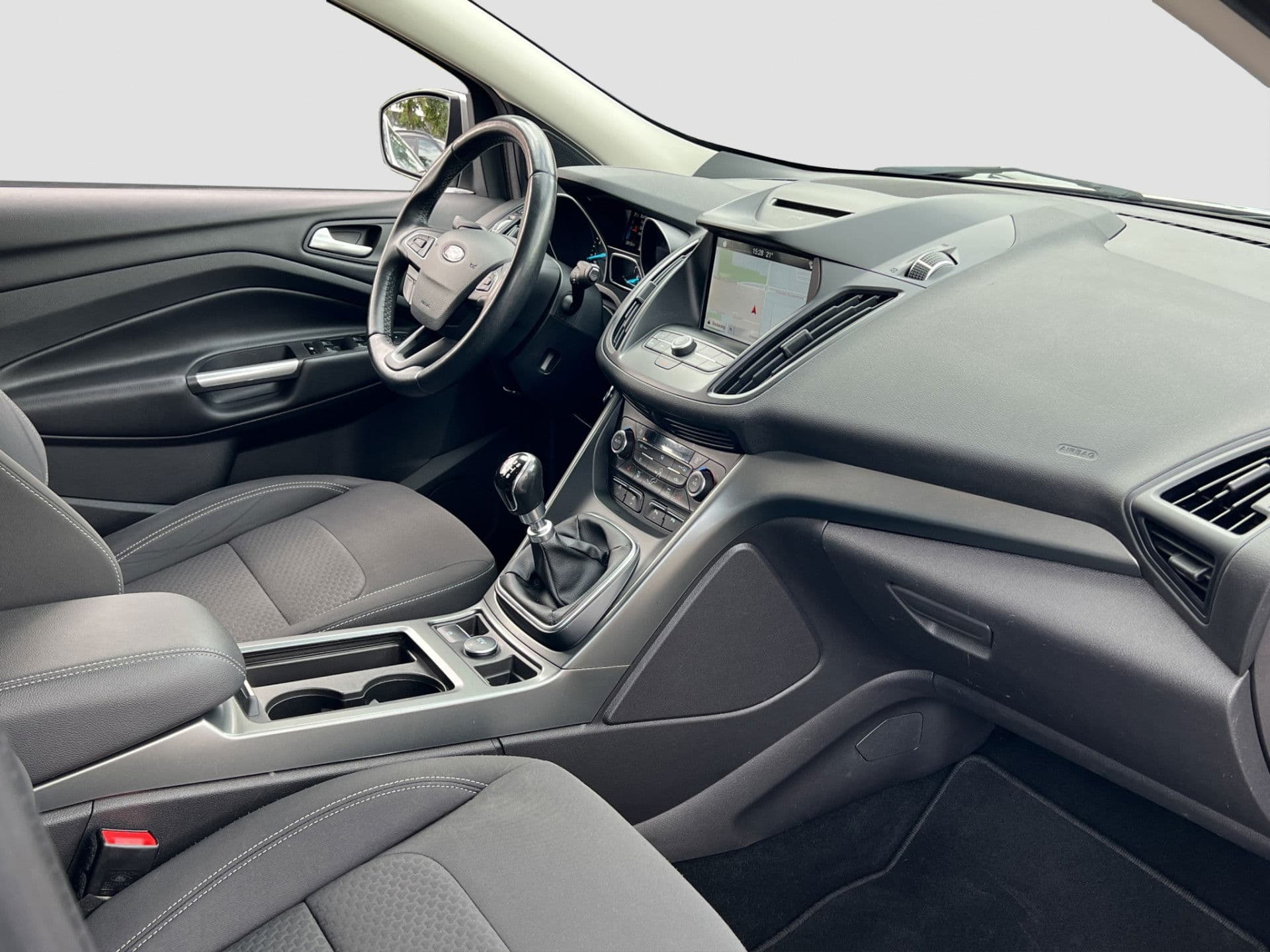 Ford Kuga 1.5 Titanium | Trekhaak | Cruise | Navi thumbnail 18