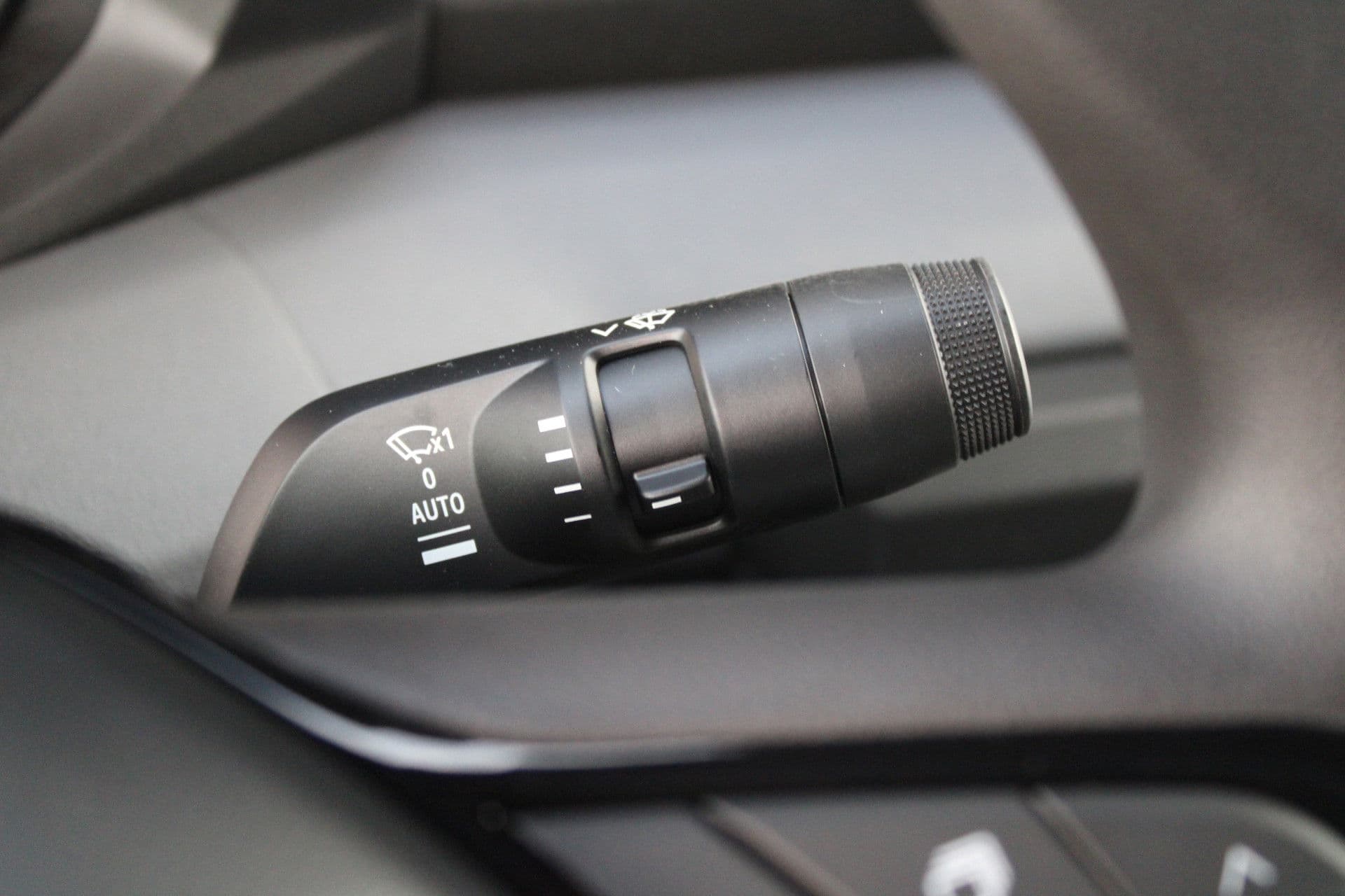 Renault Master T35 2.0 dCi 170pk L2H2 Extra - 2x Schuifdeur - Navigatie - Blind Spot - Camera - Stoelverwarming - Verwarmde voorruit - Rijklaar thumbnail 21