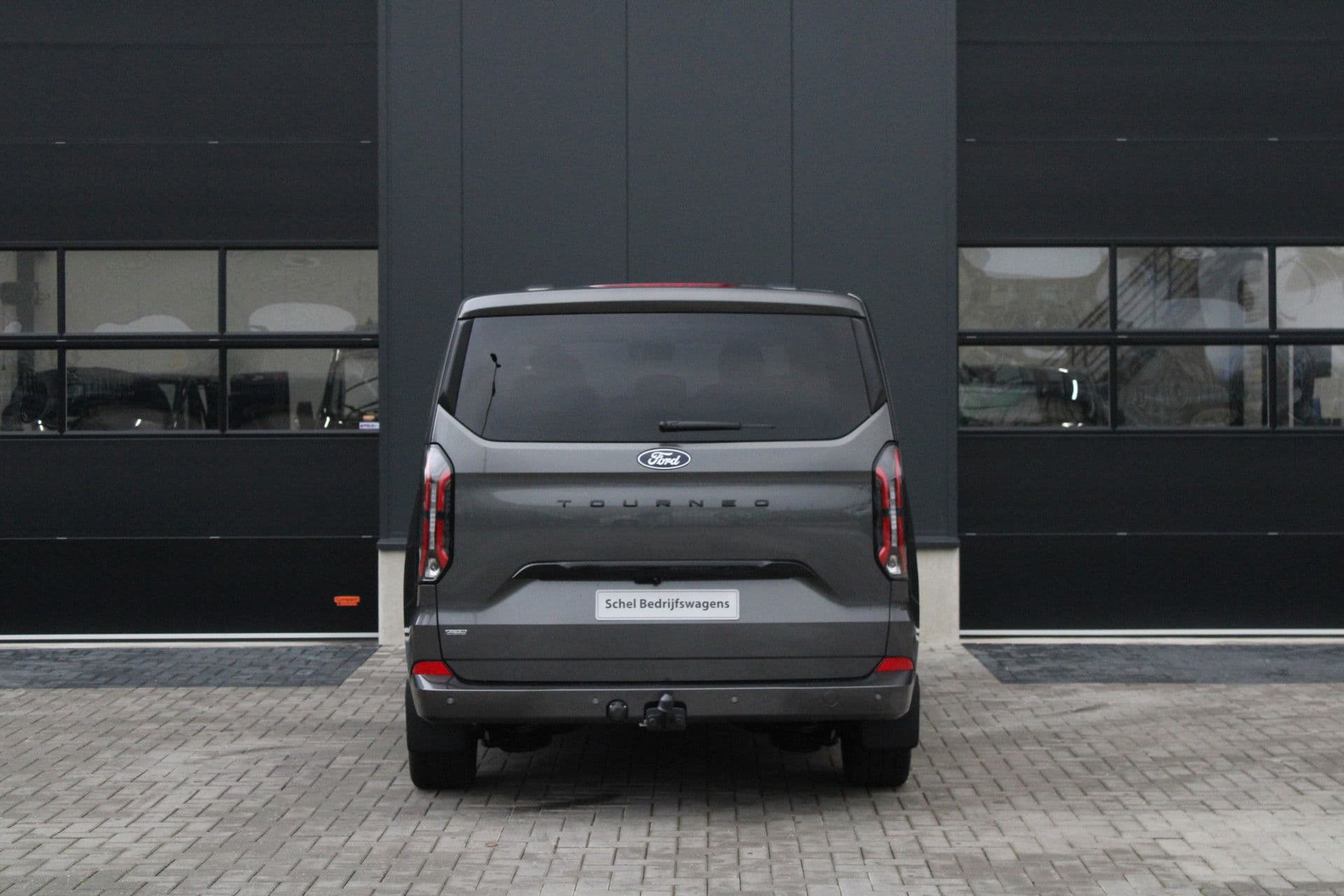 Ford Tourneo Custom 340 2.5 PHEV L2H1 Titanium X 232pk - 2x Schuif - ACC - 360 camera - Leder - Prijs excl. BTW - Rijklaar thumbnail 7