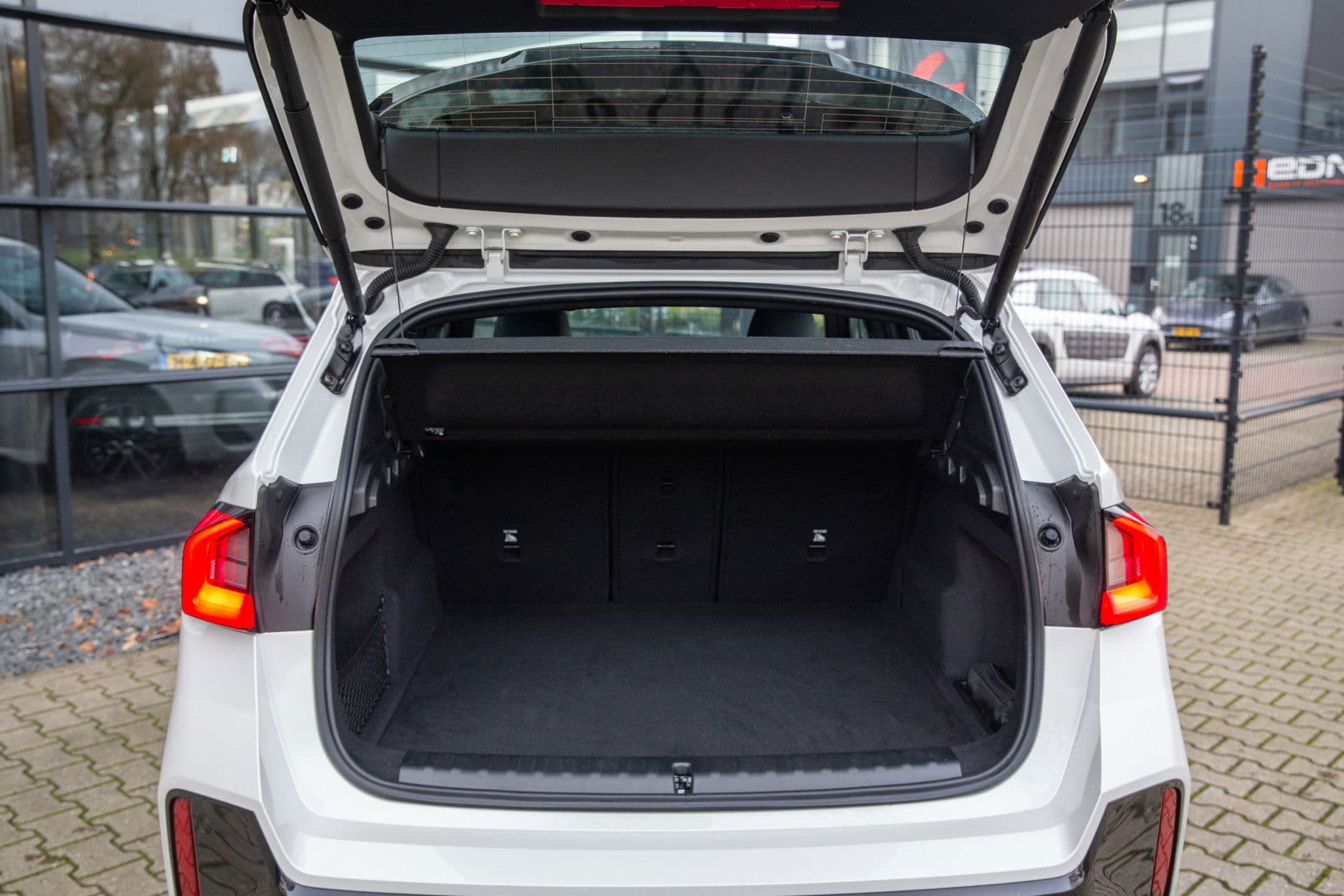 BMW X1 sDrive18i M-Sport , Achteruitrijcamera, Draadloze lader, Sfeerverlichting, thumbnail 23