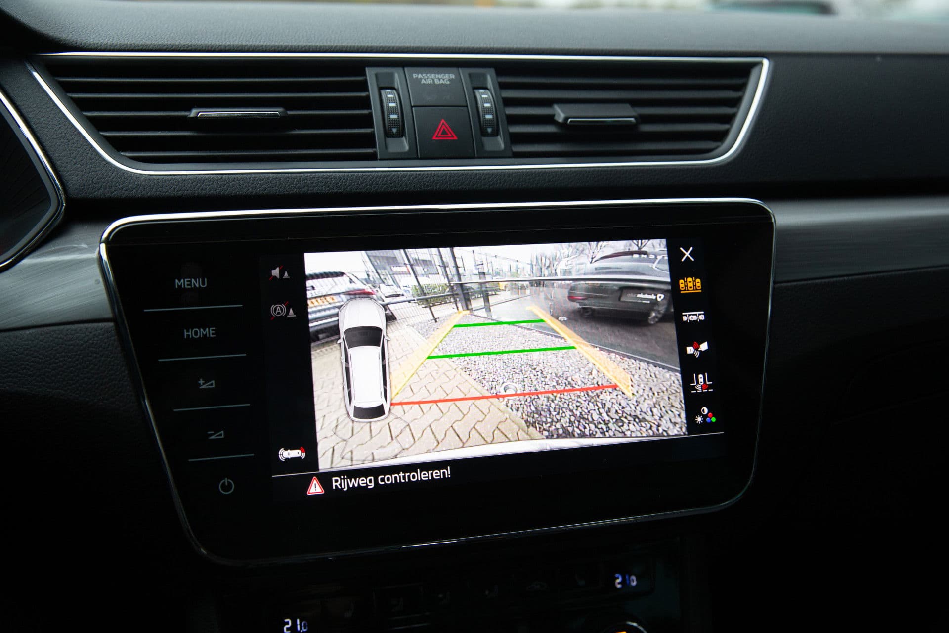 Škoda Superb Combi 1.4 TSI iV Business , Memory, Canton, Carplay, Camera thumbnail 19