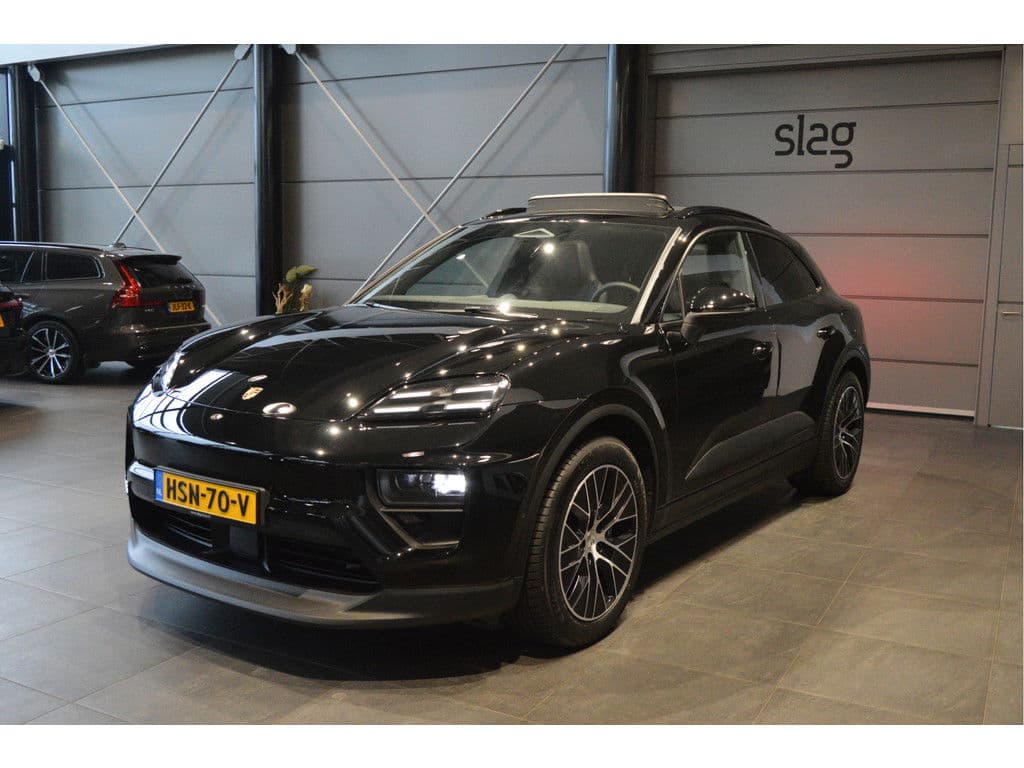 Porsche Macan 4 100 kWh navi pano cruise camera sport chrono 20 inch !! thumbnail 2