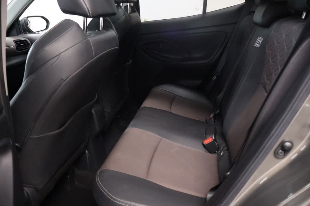 Toyota Yaris Cross 1.5 Hybrid Executive | 1e Eigenaar | Panodak thumbnail 26