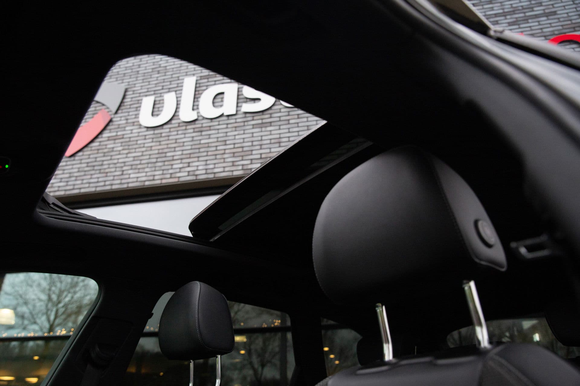 Audi A4 Avant 35 TFSI S edition , Panoramadak, Adap. cruise, Black Edition thumbnail 4