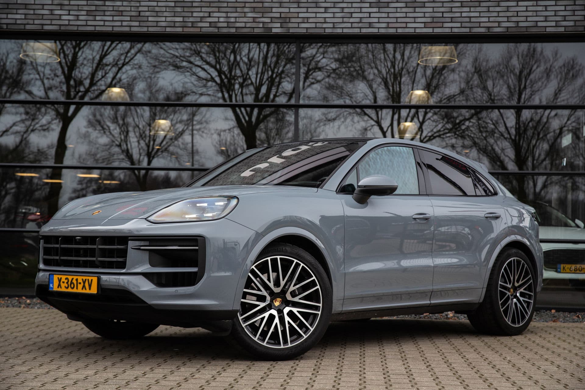 Porsche Cayenne Coupé 3.0 E-Hybrid , Panoramadak, Bijrijdersdisplay, Trekhaak, Sport Design, Origineel NL thumbnail 7