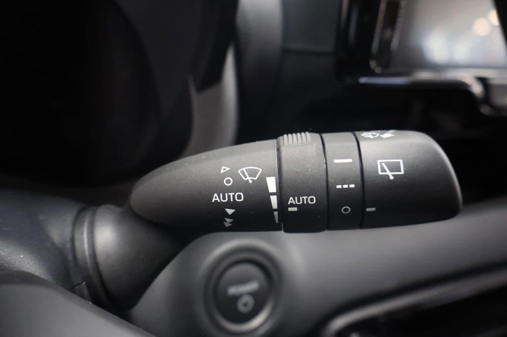 Toyota Yaris 1.5 Hybride 115 Dynamic | Comfort Pack | €3.000 korting thumbnail 13