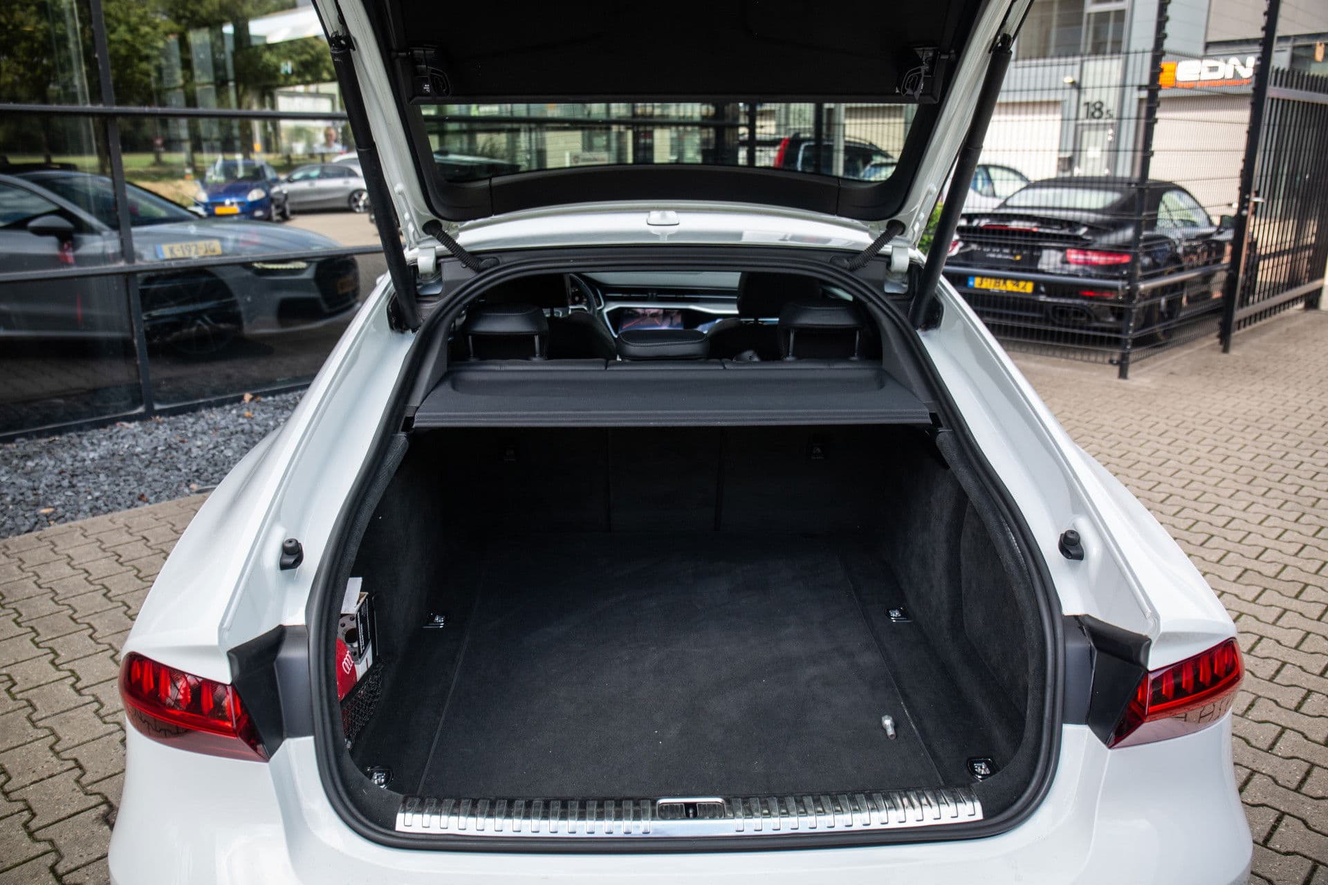 Audi A7 Sportback 55 TFSI quattro S Edition , 3D-camera, S-line, Panoramadak, Ruitstiksel thumbnail 32