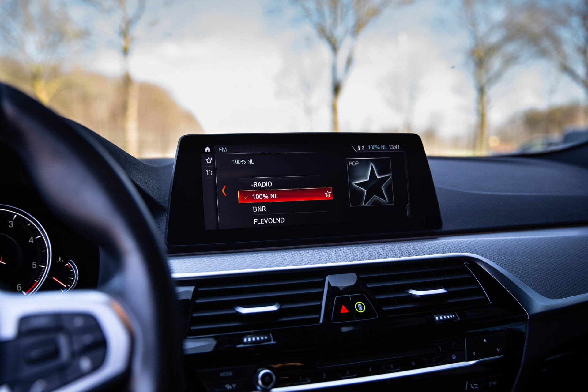 BMW 5 Serie Touring 520d Executive, , M-sport, Trekhaak, Navigatie, BMW Display Key, Origineel Nederlands thumbnail 18