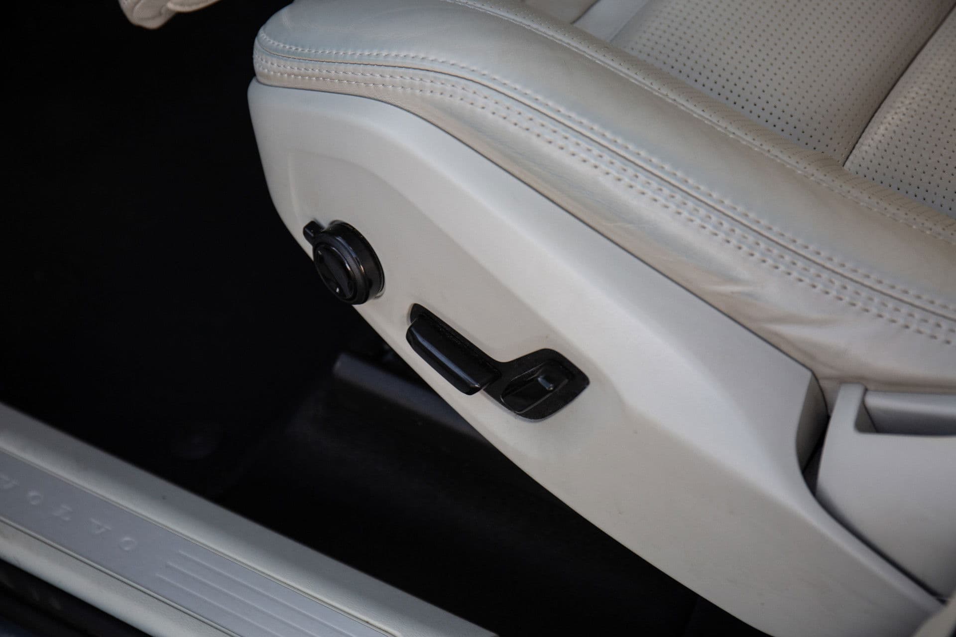 Volvo XC60 2.0 T5 Inscription , Luchtvering, Panoramadak, Trekhaak, Head-up Display, thumbnail 29