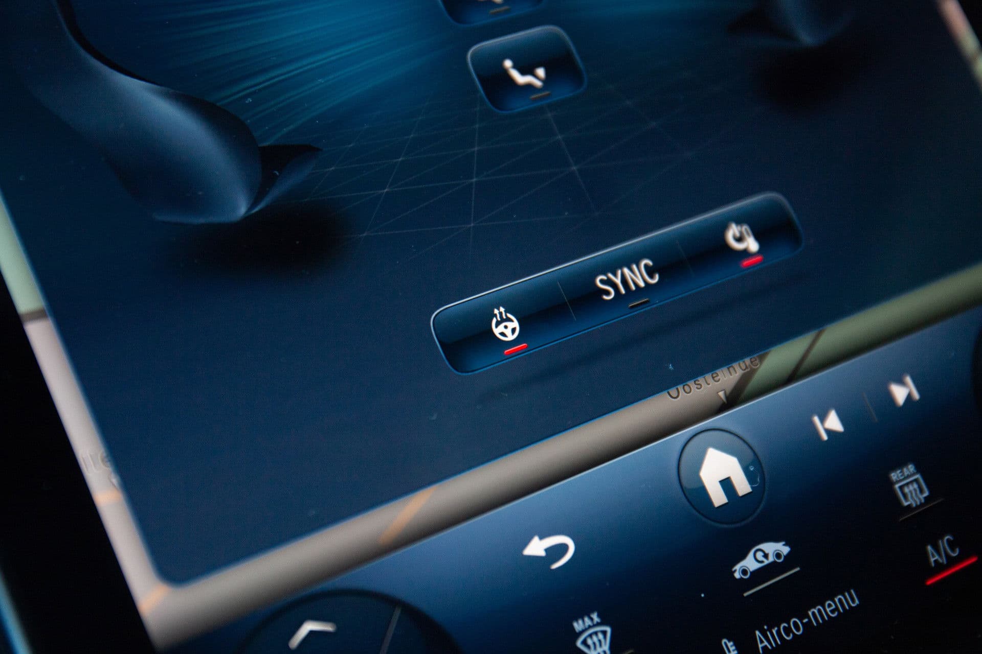 Mercedes-Benz C-Klasse Estate 300 e AMG Line , Panoramadak, Sfeerverlichting, 3D-camera, HUD thumbnail 23