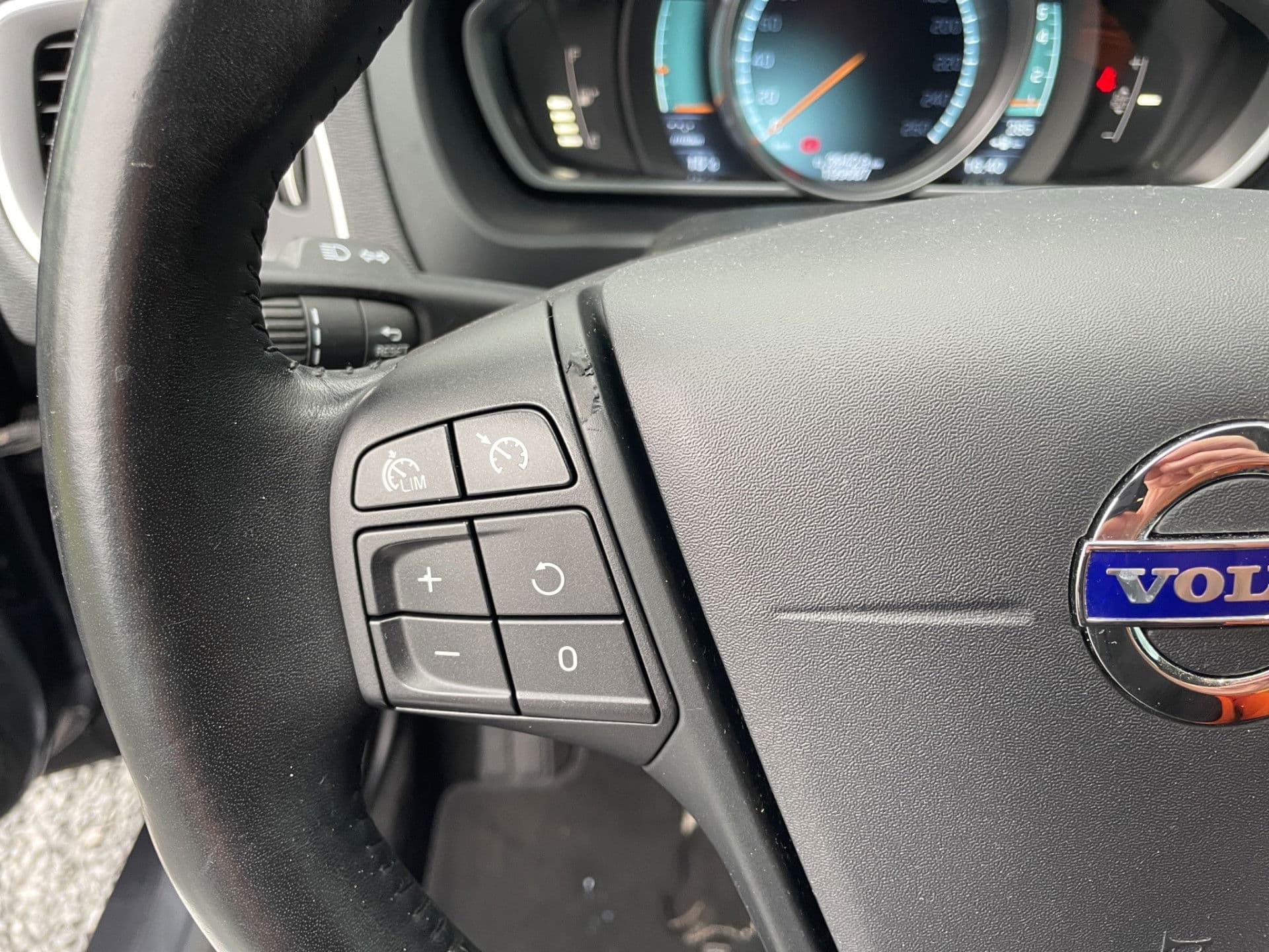 Volvo V40 1.6 T3 Kinetic Camera | Cruise | Climate | Trekhaak thumbnail 13