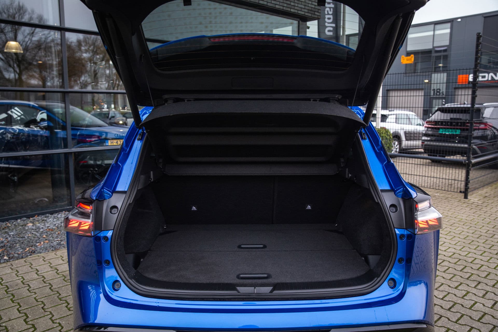 Nissan QASHQAI 1.3 MHEV Xtronic Tekna Plus , 3D-camera, Panoramadak, Head-up display, Sfeerverlichting, thumbnail 26