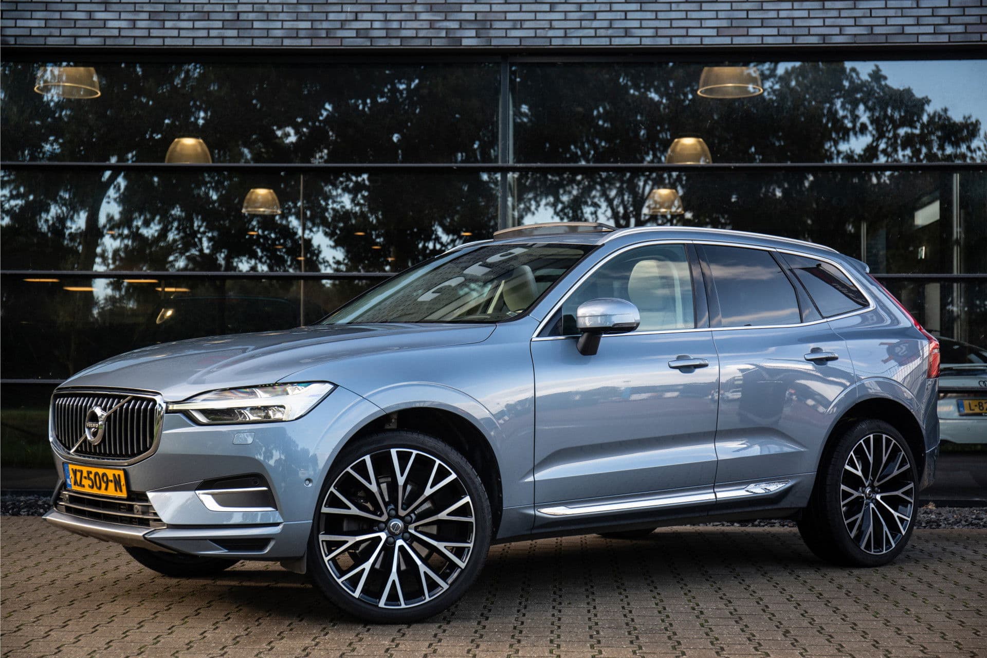 Volvo XC60 2.0 T5 Inscription , Luchtvering, Panoramadak, Trekhaak, Head-up Display, thumbnail 6