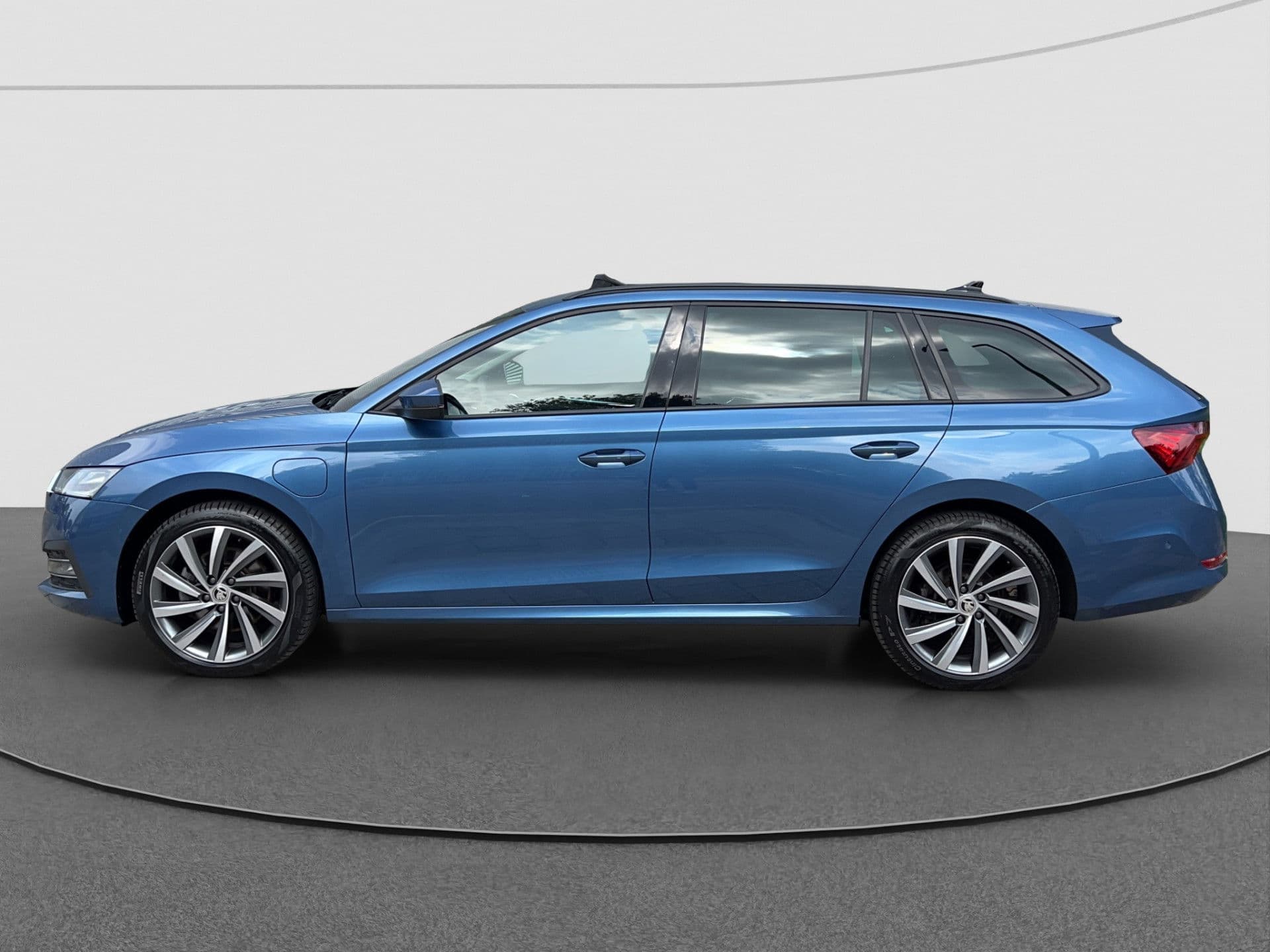 Škoda Octavia Combi 1.4 TSI iV PHEV Business Edition Plus | Panorama | Keyless | Memory stoel thumbnail 7