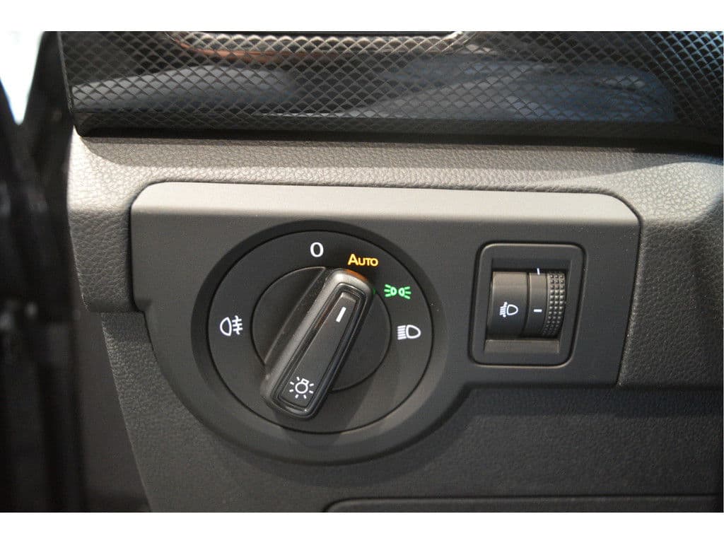 Volkswagen T-Cross 1.5 TSI LIFE carplay cruise camera led pdc 17 inch 150 pk !! thumbnail 17