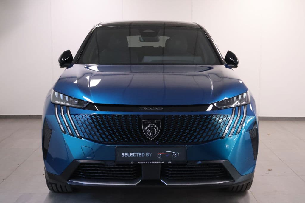 Peugeot 3008 1.2 Hybrid 145 GT thumbnail 2