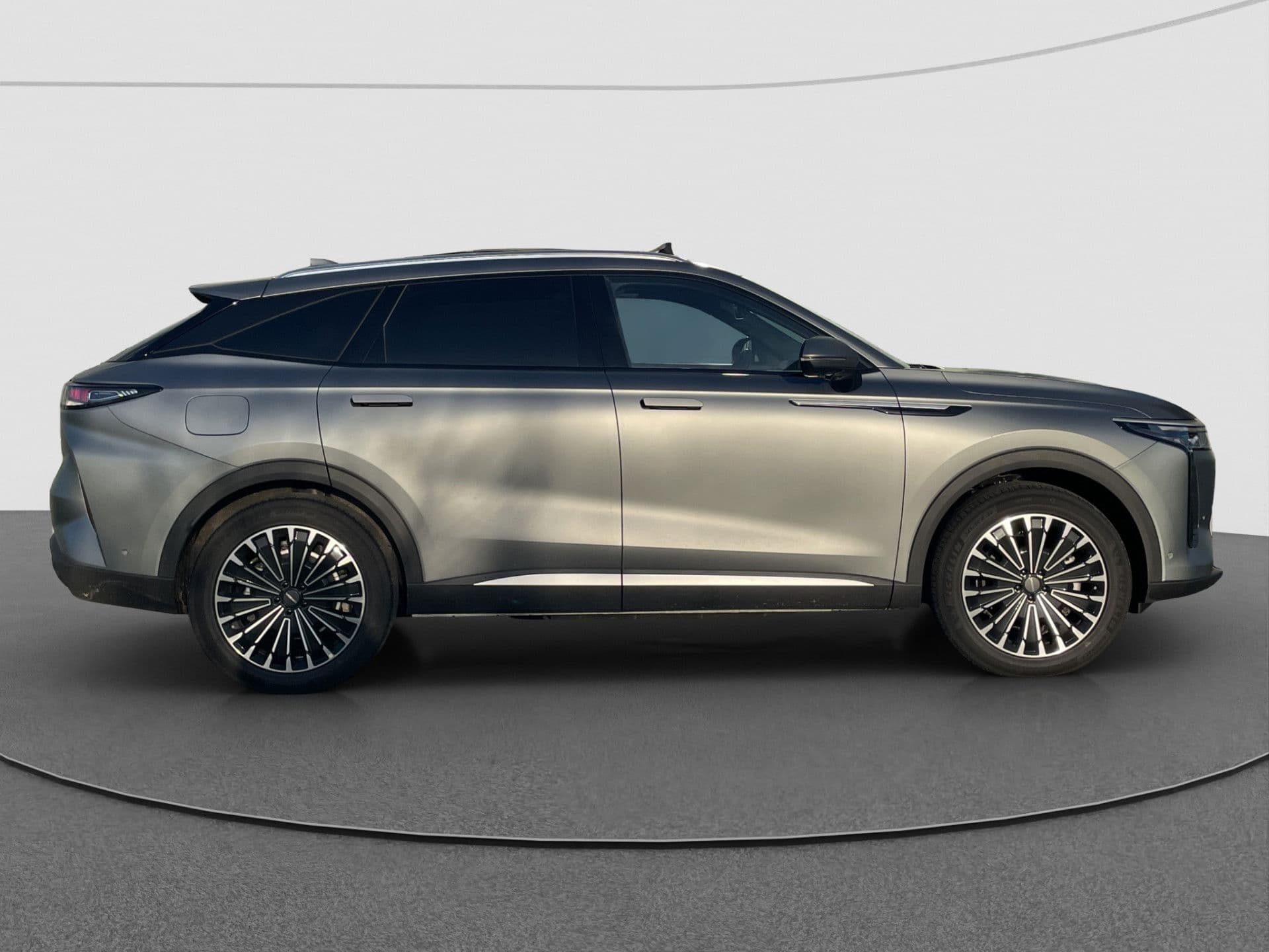 Omoda 9 1.5T-GDi SHS-P Premium | INRUILACTIE | Pano | 150km elektr. range thumbnail 5