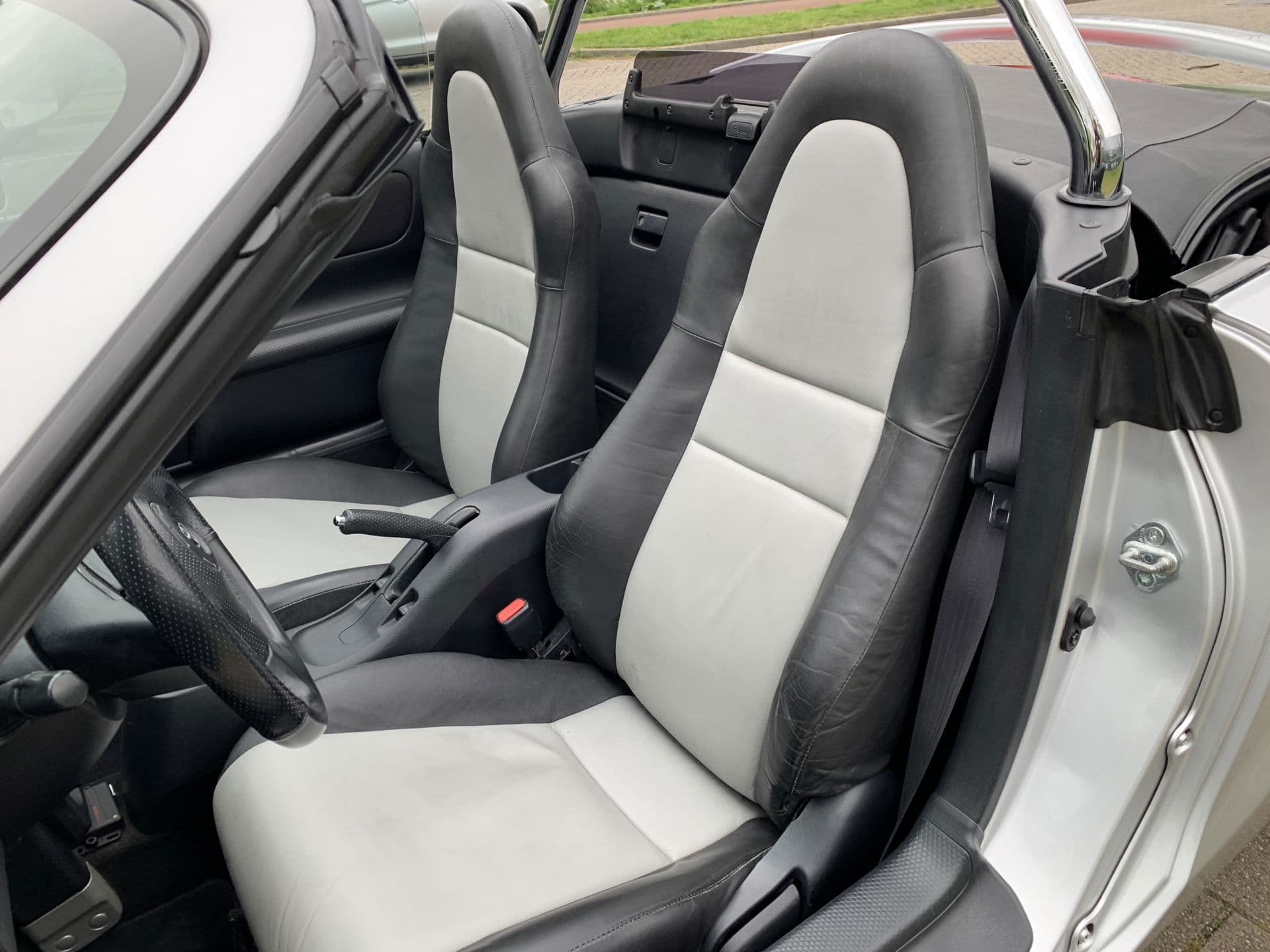 Toyota MR2 1.8-16v VVT-i | Originele km stand | NL auto! | NAP | thumbnail 2