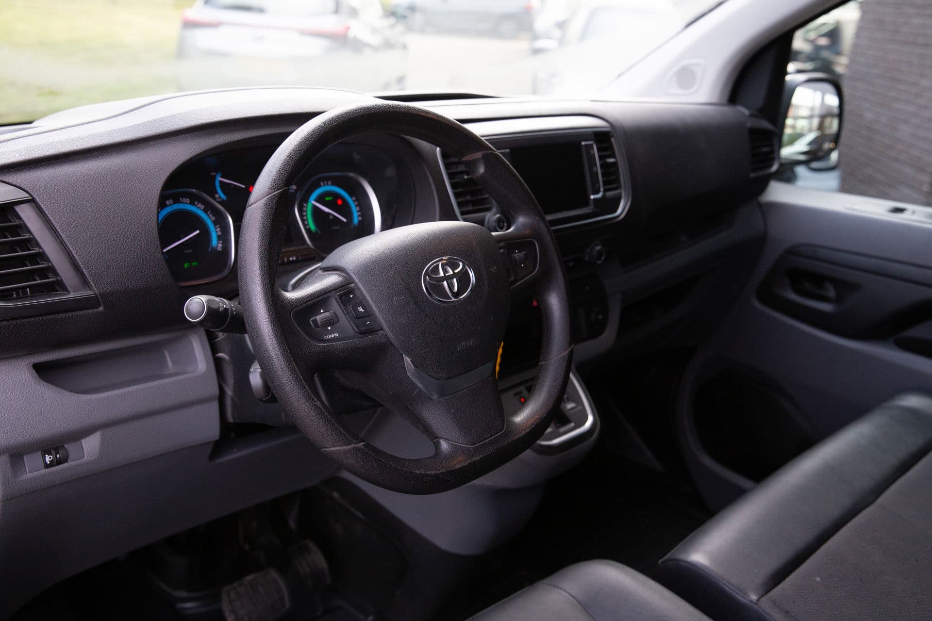 Toyota PROACE Electric Compact Standard Range Navigator , Carplay/Android auto, thumbnail 4