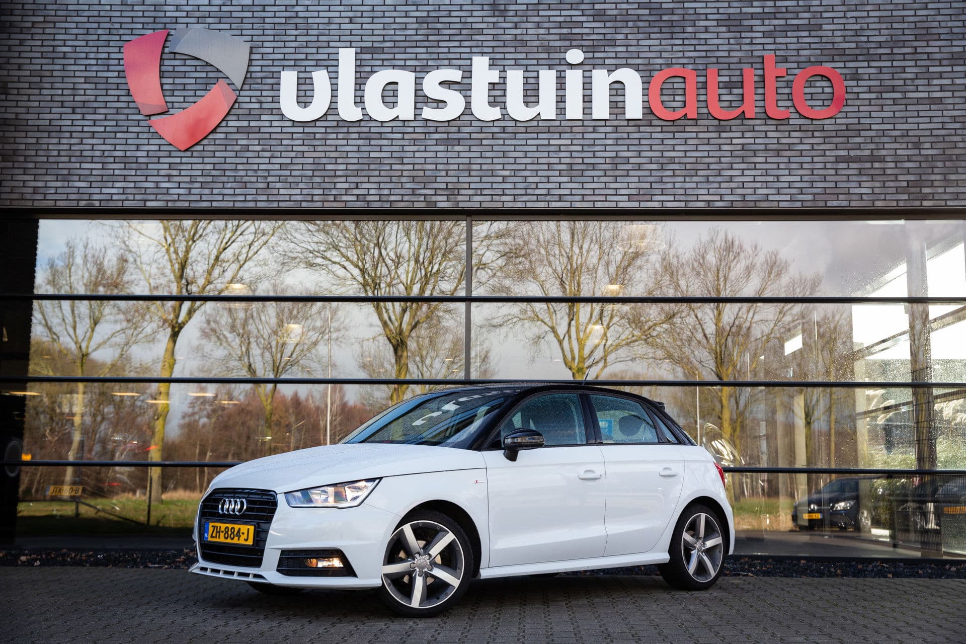 Audi A1 Sportback 1.0 TFSI Advance Sport S-line , Cruise control, Navigatie,