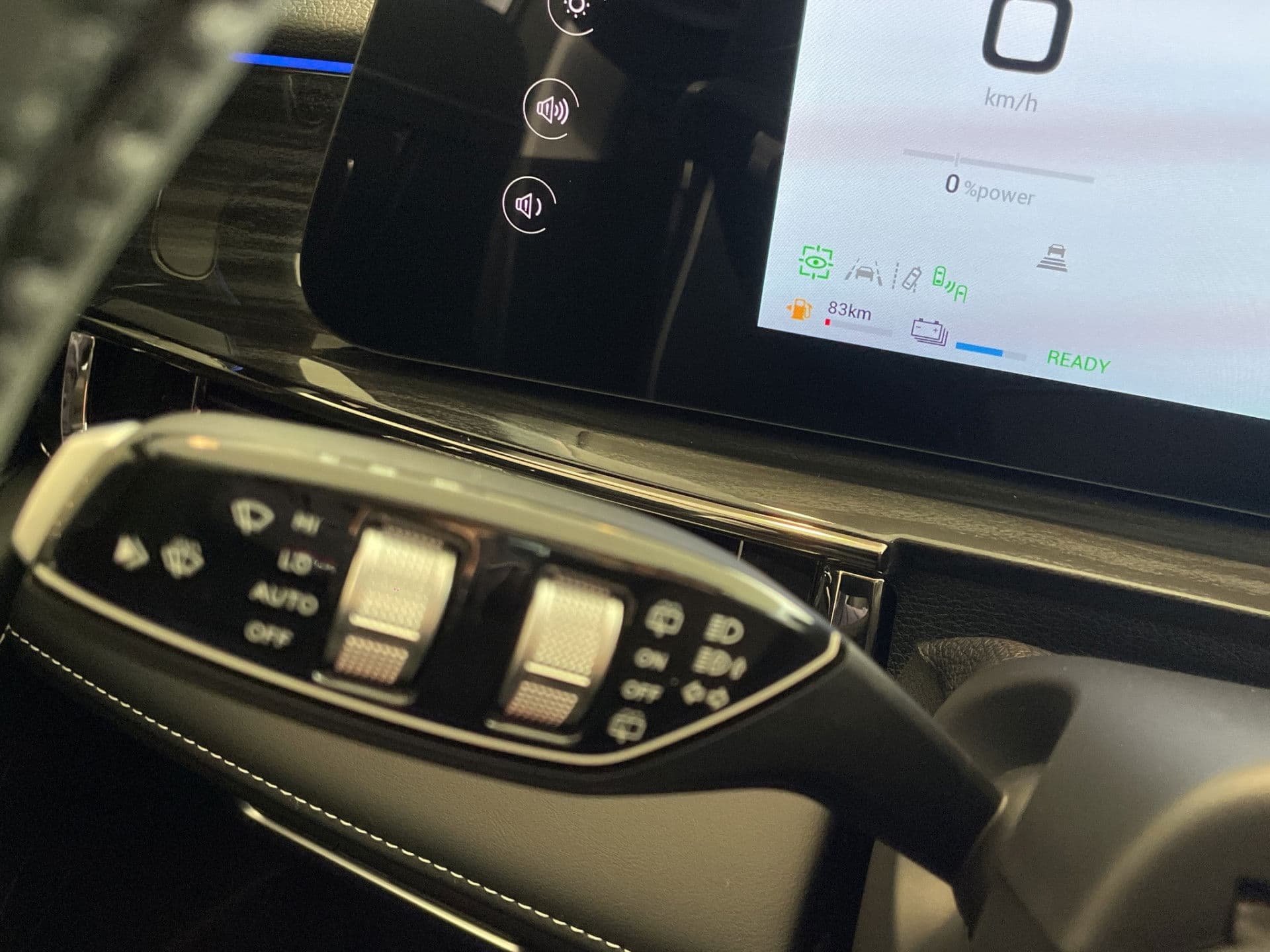 Omoda 5 1.6 T-GDi SHS-H Premium | 1000km range | Pano/schuifdak | 360 Camera! thumbnail 22