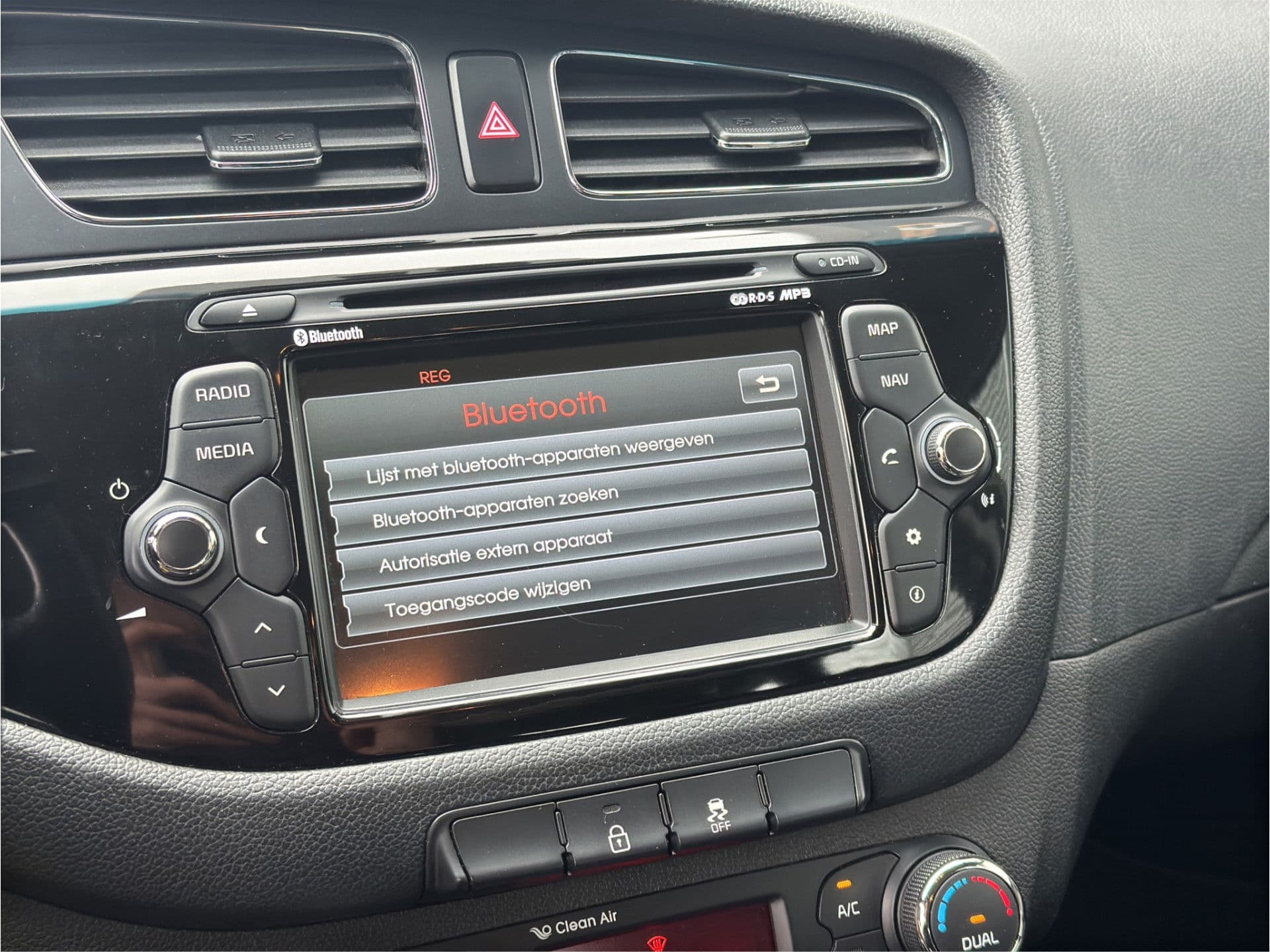 Kia Cee'd Sportswagon 1.6 GDI Plus Pack | Navi | Trekhaak | APK 2-27 | NAP thumbnail 13