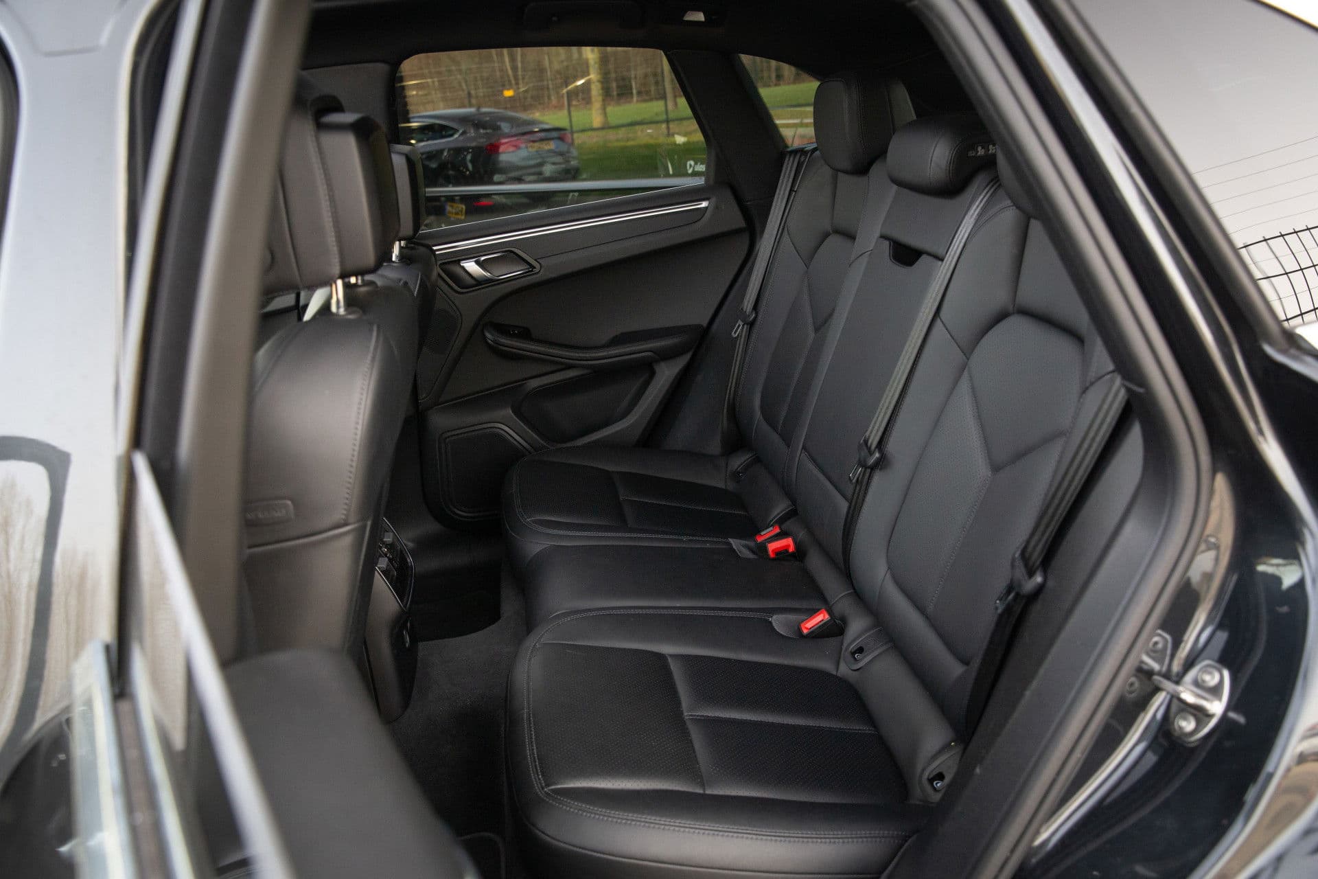 Porsche Macan 2.0 , Panoramadak, Memory, NAP, Luchtvering, thumbnail 9