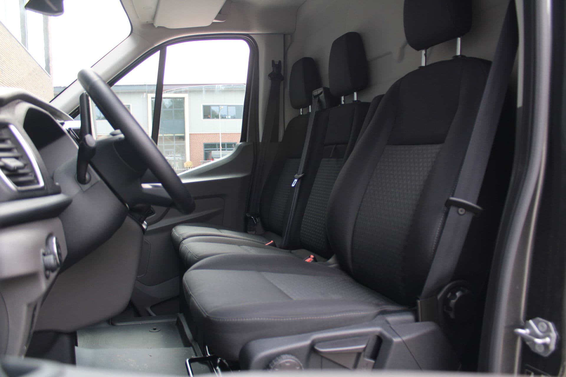 Ford Transit 350 2.0 TDCI L3H2 Trend 165pk - Facelift - 2x Schuifdeur - 360 Camera - Trekhaak - ACC - Stoel & Stoelverwarming - Blind Spot - Navi - 270gr deuren - Rijklaar thumbnail 14