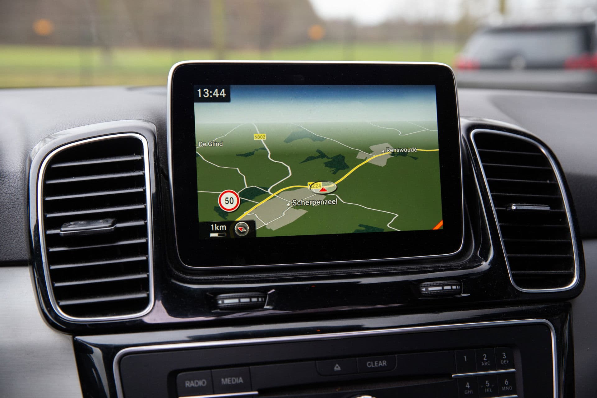 Mercedes-Benz GLE 500 e 4MATIC , Panoramadak, Luchtvering, AMG-Line thumbnail 13