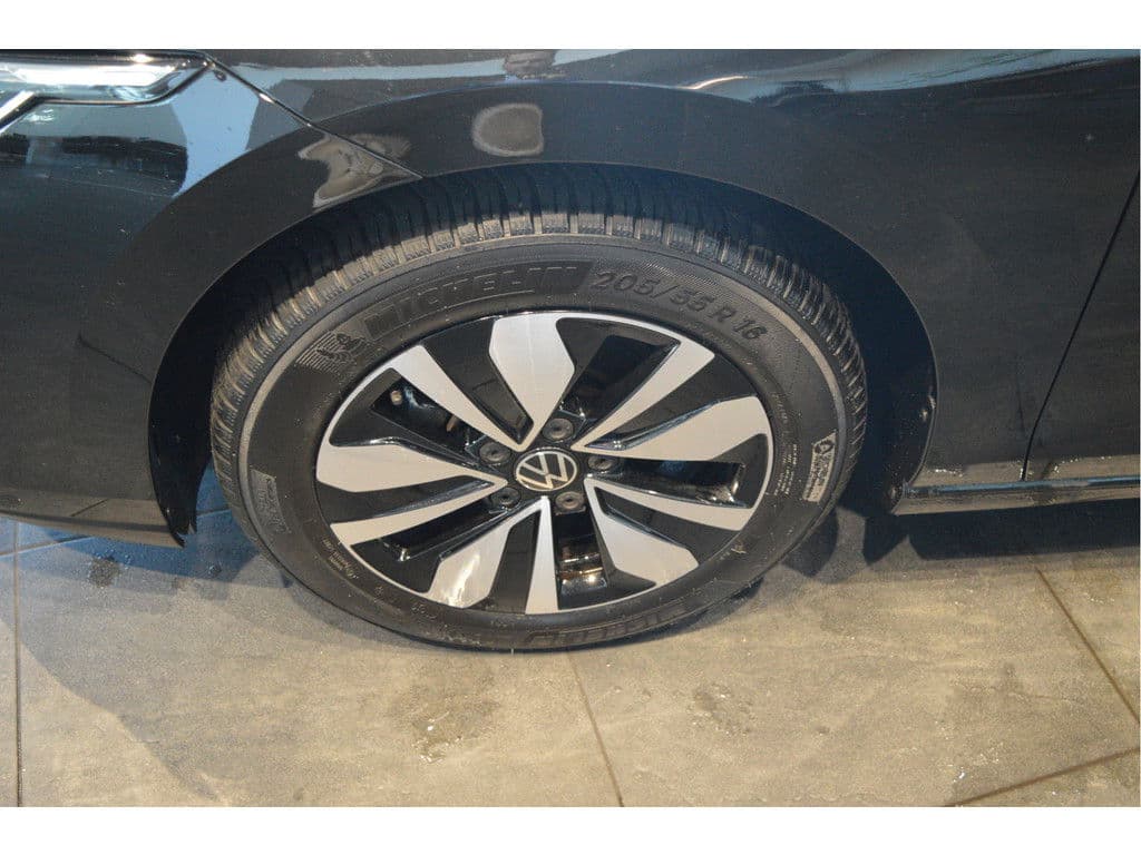 Volkswagen Golf 1.5 TSI Goal carplay clima cruise led pdc trekhaak !! thumbnail 10