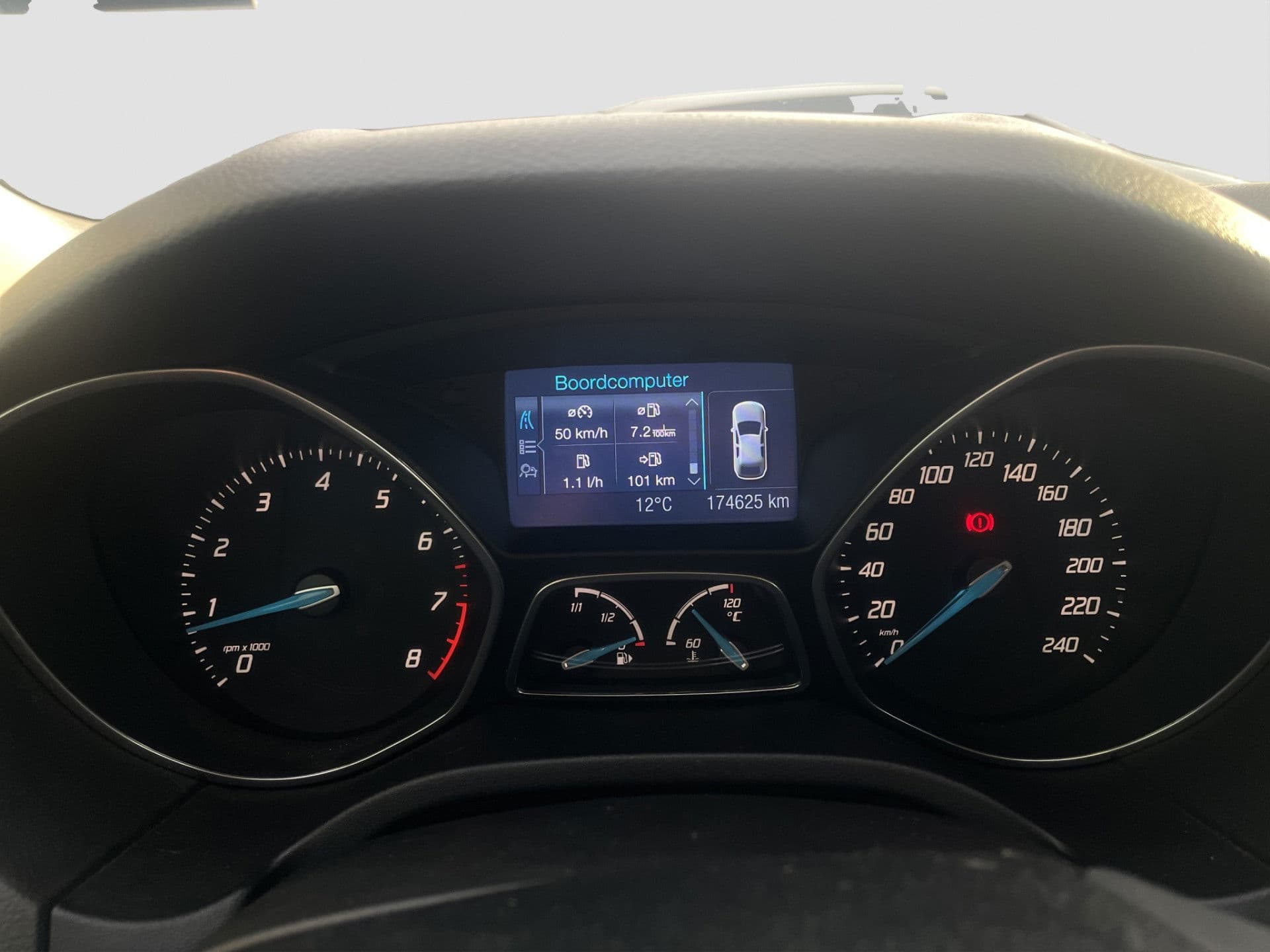 Ford FOCUS Wagon 1.6 TI-VCT Titanium Climate | Cruise | Voorruitverwarming Distributieriem vervangen in 2022 thumbnail 9