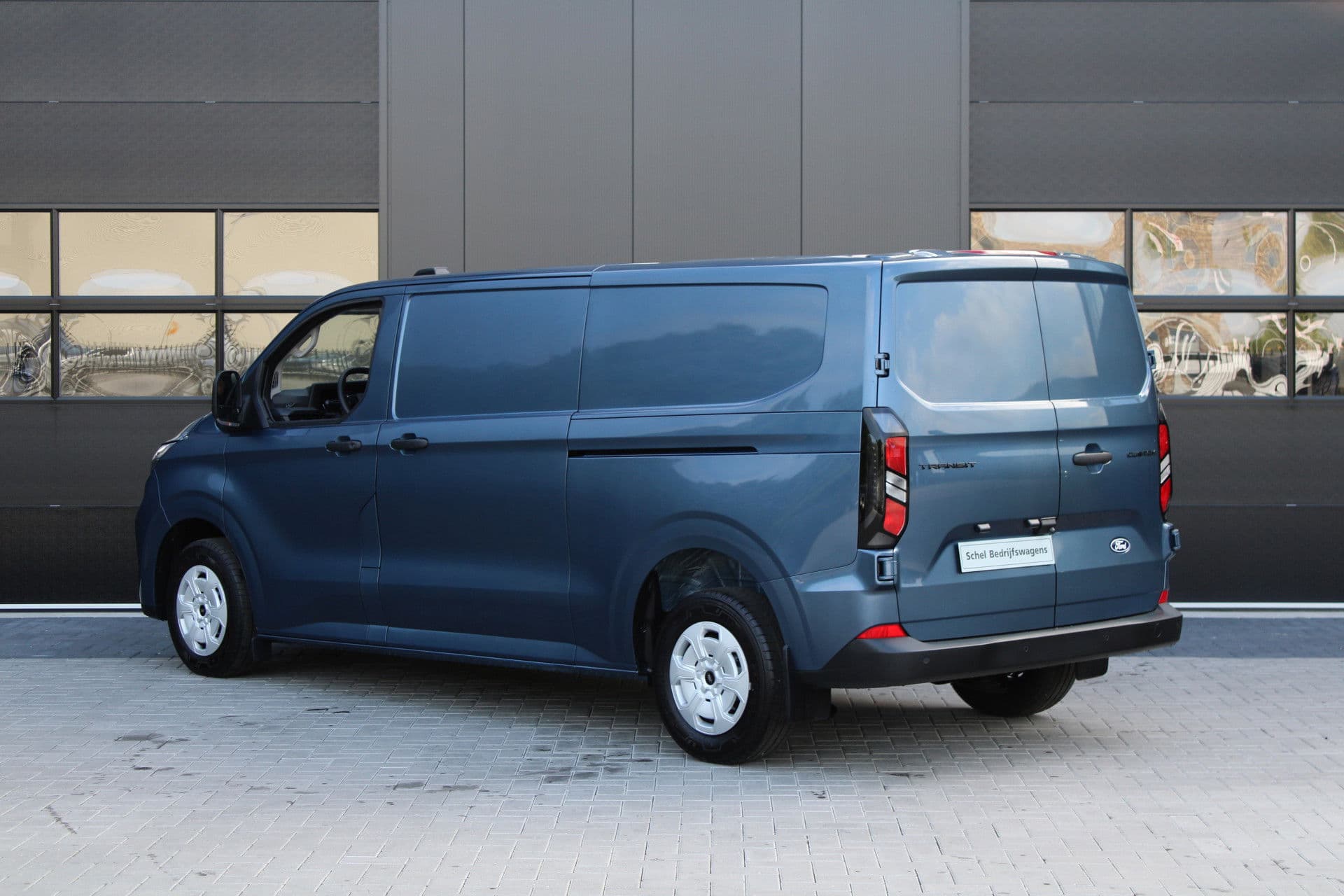 Ford Transit Custom 320 2.0 TDCI L2H1 Trend 136pk - 2x Schuifdeur - Carplay - Android - Camera - Trekhaak - Stoelverwarming -70l tank - Rijklaar thumbnail 10