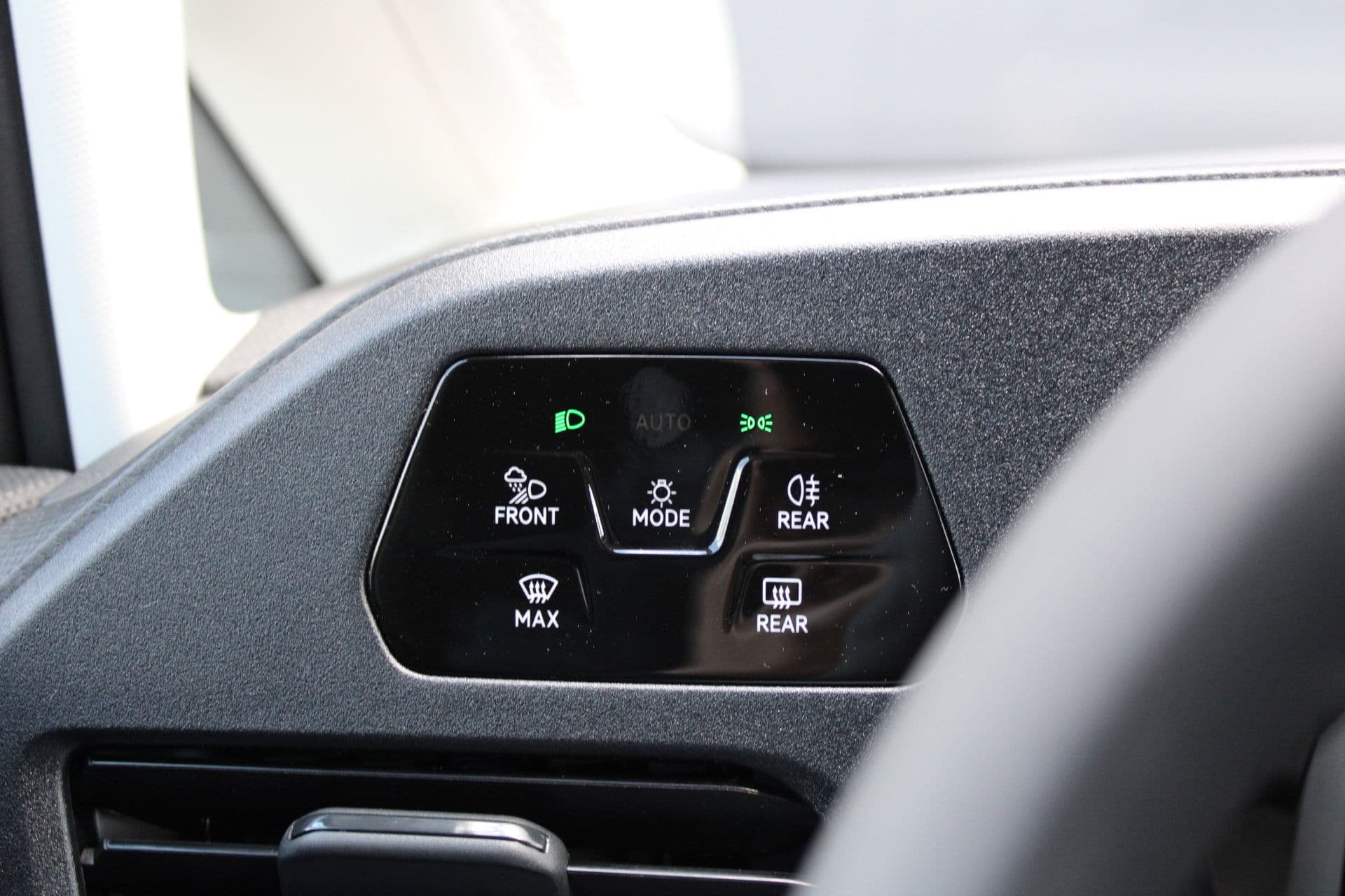 Volkswagen Caddy Cargo 2.0 TDI 122pk DSG7 - Carplay - Adaptive Cruise - Trekhaak - Navigatie - Dig. cockpit - Ergocomfort stoel - Stoelverwarming - Rijklaar thumbnail 8