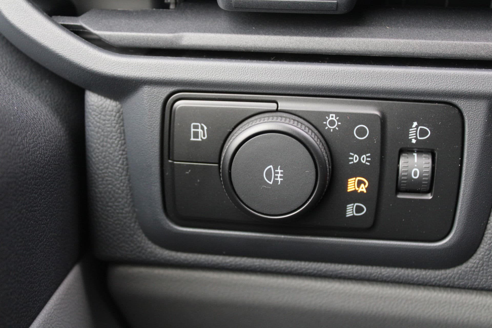 Ford Transit Custom 320 2.5 PHEV L2H1 Trend 232pk - 5 jaar GARANTIE - 2x Schuifdeur - Adaptive Cruise - Blind Spot - Navigatie - Camera - Verwarmd Stuur - Rijklaar thumbnail 16