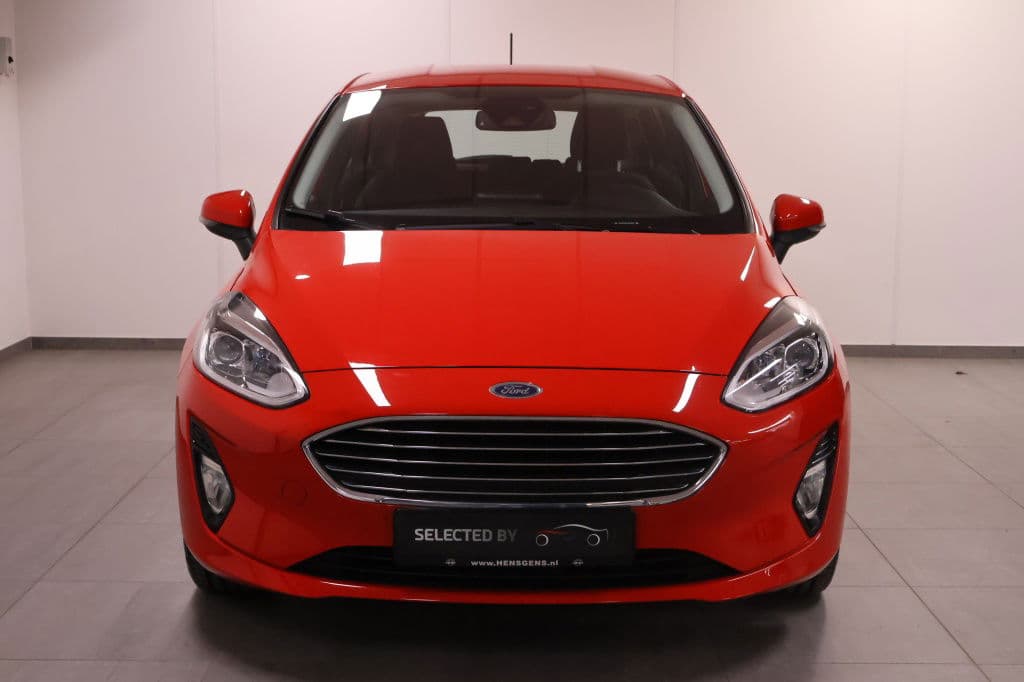 Ford Fiesta 1.0 EcoBoost Hybrid Titanium thumbnail 2