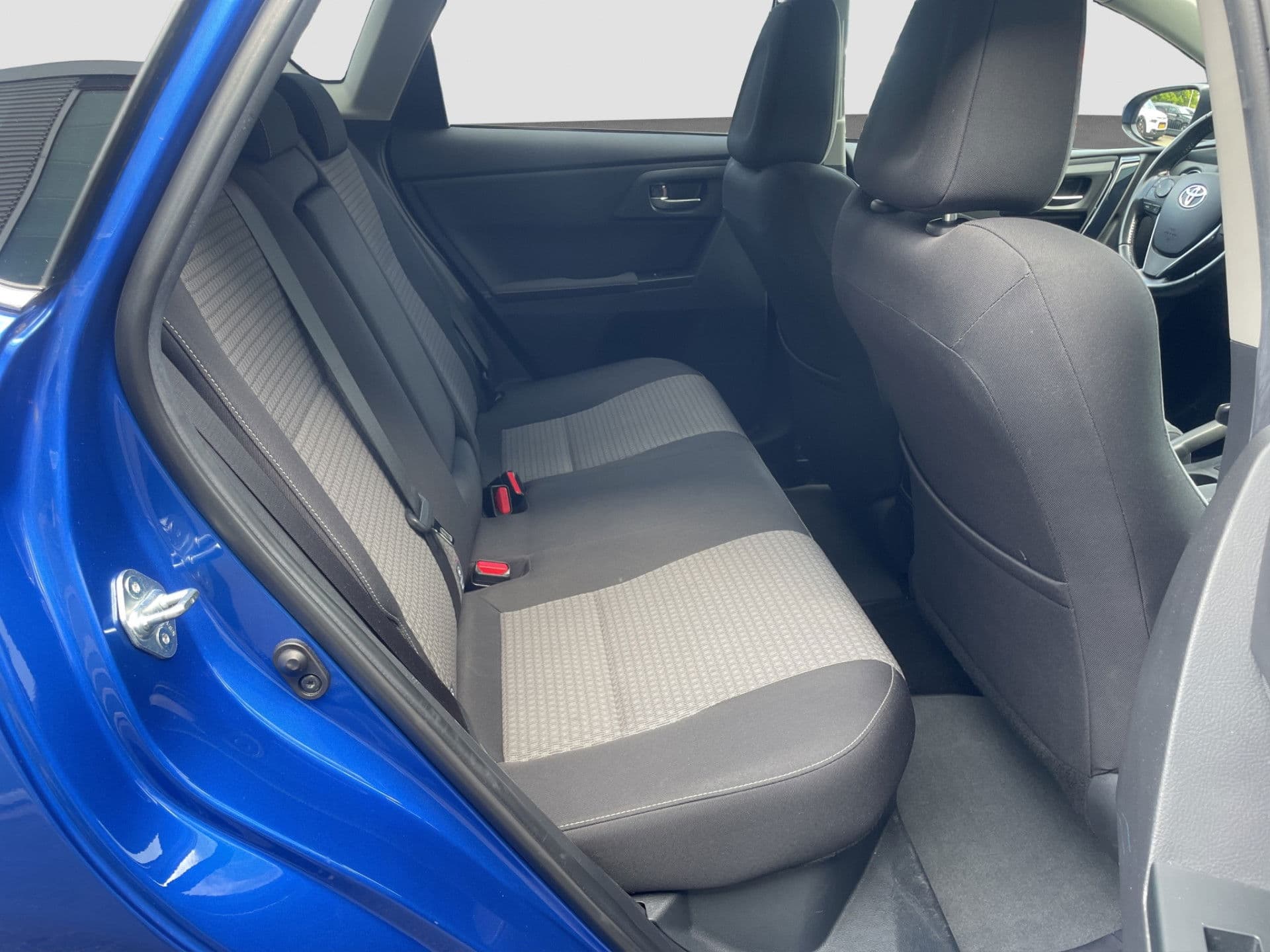 Toyota Auris 1.8 Hybrid Energy Plus | Camera | Netjes onderhouden thumbnail 22