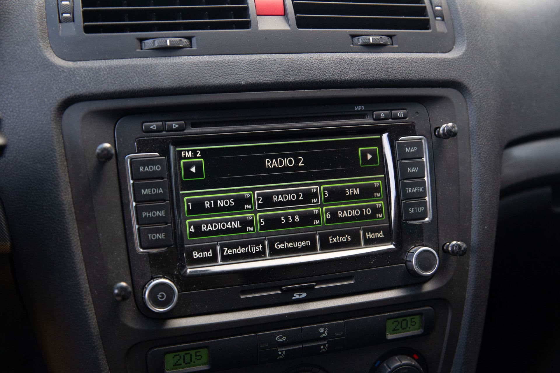 Škoda Octavia Combi 1.6 FSI Elegance Attractive Business , Cruise control, Navigatie, Schuif/Kanteldak thumbnail 12