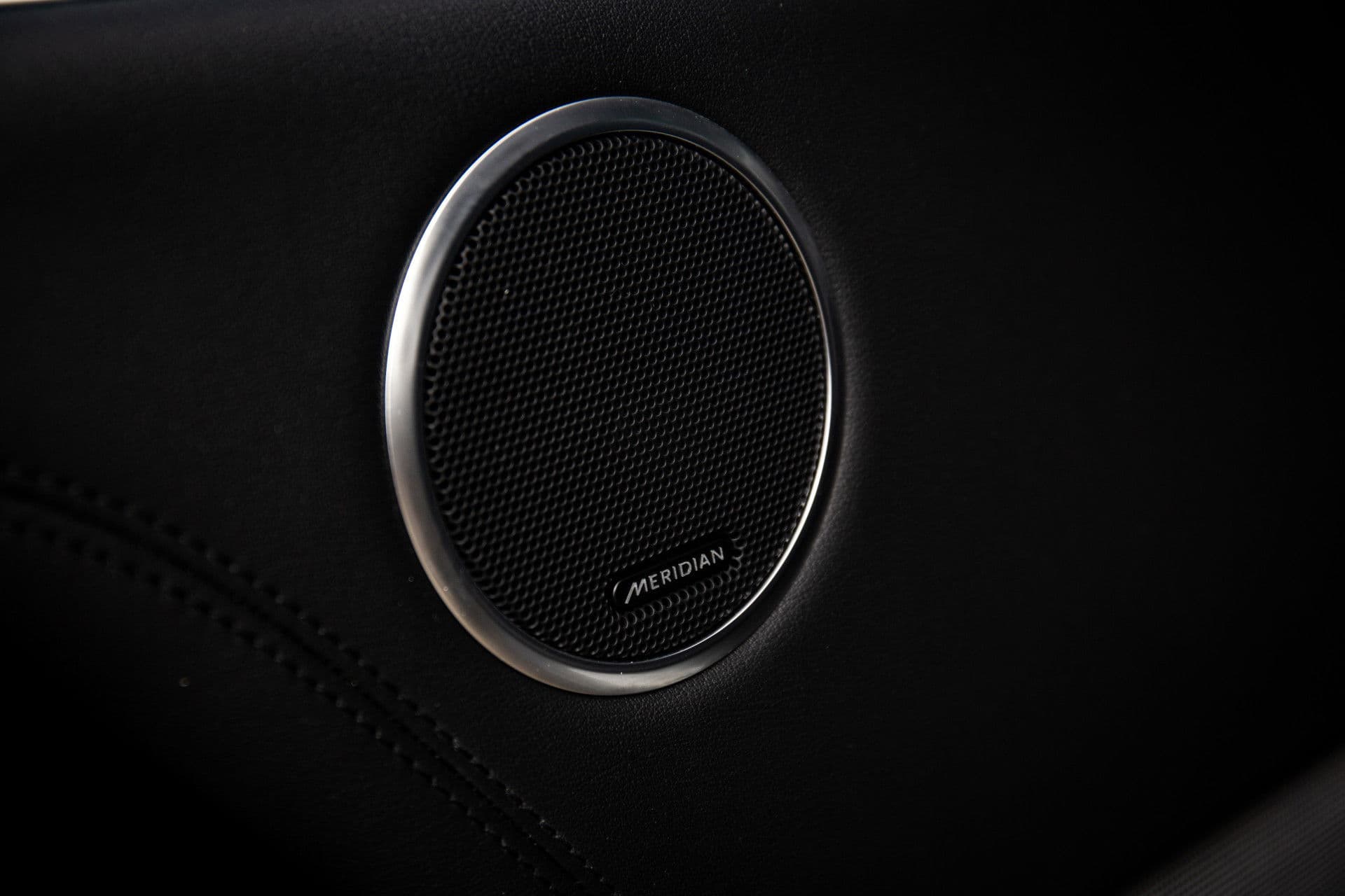 Land Rover Range Rover P400e Westminster , Sfeerverlichting, Trekhaak, Meridian, Stoelventilatie, Stuurverwarming, Alcantara hemel, thumbnail 27