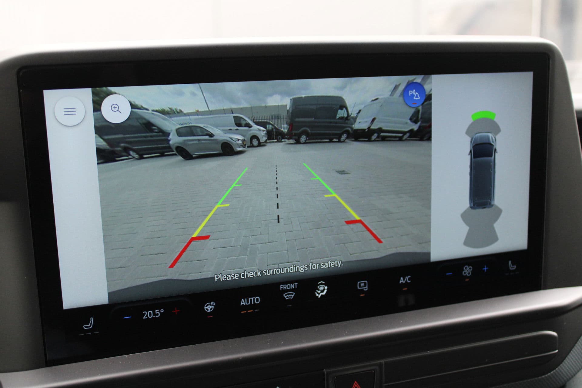 Ford Transit Custom 320 2.5 PHEV L2H1 Trend 232pk - 5 jaar GARANTIE - 2x Schuifdeur - Adaptive Cruise - Blind Spot - Navigatie - Camera - Verwarmd Stuur - Rijklaar thumbnail 23