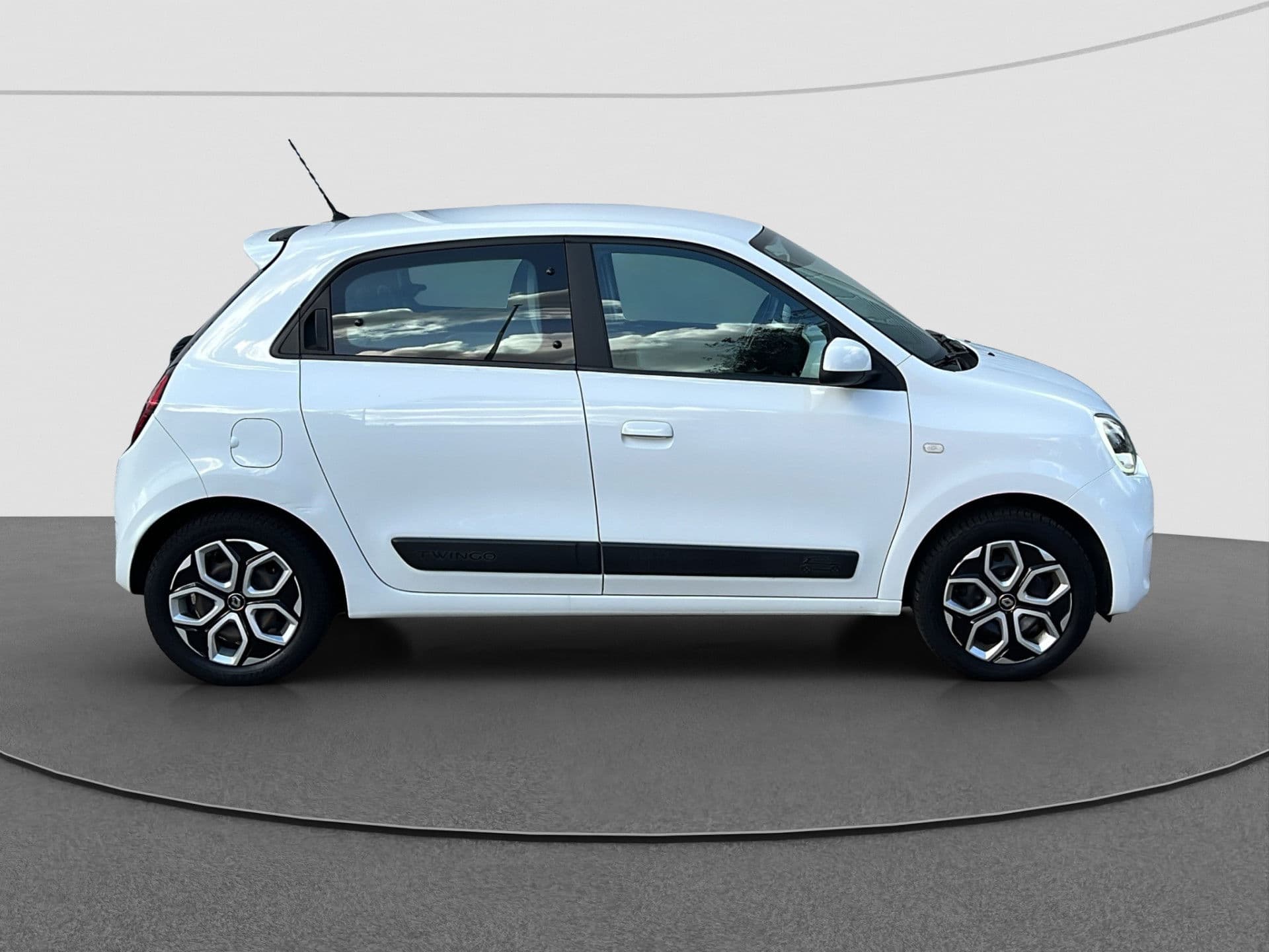 Renault Twingo 1.0 SCe Collection | Bluetooth | Cruise thumbnail 3