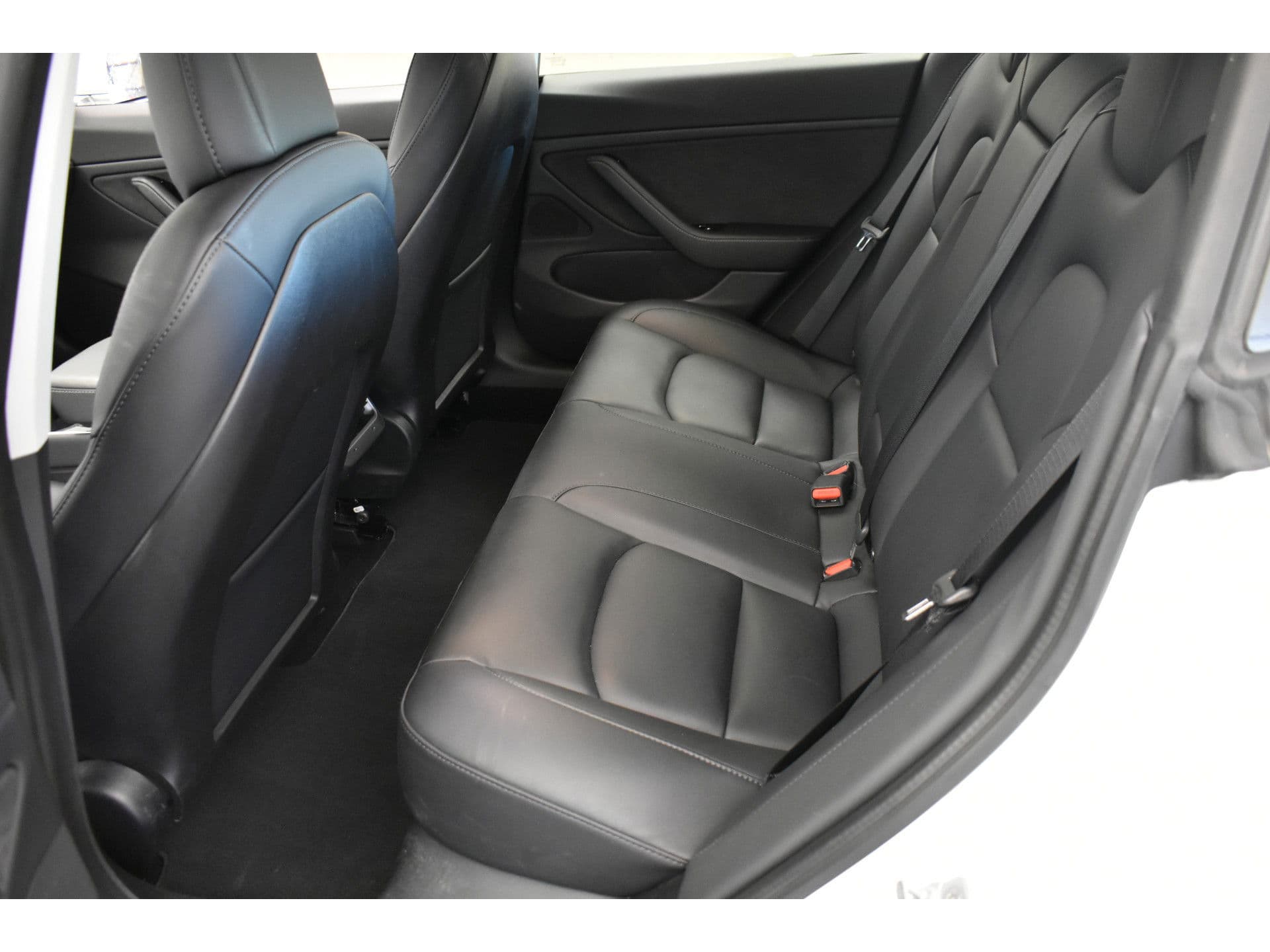 Tesla Model 3 Long Range AWD 75 kWh | Trekhaak | 19" | Autopilot | FSD Comp | Leder | Camera | Panodak thumbnail 23