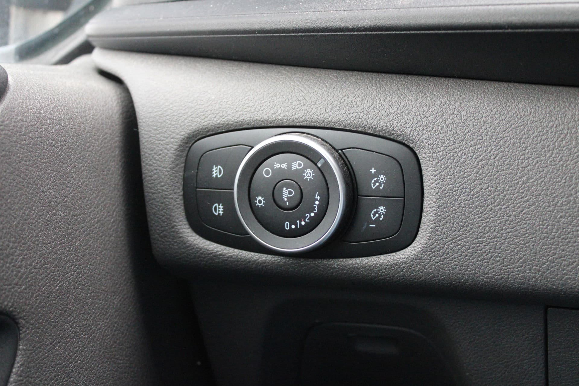 Ford Transit Custom 320 2.0 TDCI L2H1 Trend 130pk - Marge - 9 Zits - Carplay - Stoelverwarming - Camera - Cruise - Sidesteps - Rijklaar thumbnail 18