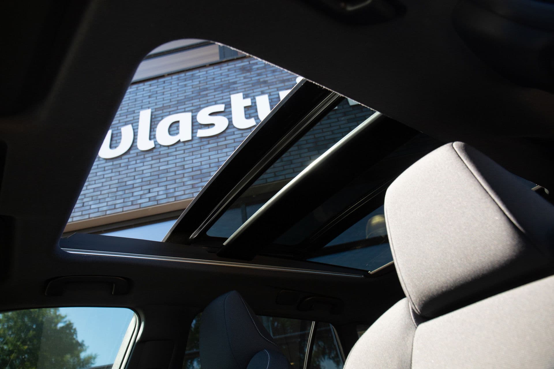 Toyota Corolla Touring Sports 2.0 Hybrid Style , Panoramadak, Adaptive cruise, Keyless entry, thumbnail 8