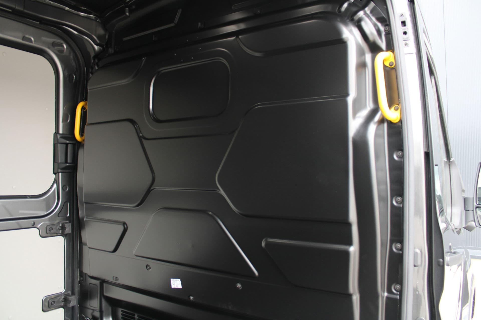 Ford Transit 350 2.0 TDCI L3H2 Trend 165pk - Facelift - 2x Schuifdeur - 360 Camera - Trekhaak - ACC - Stoel & Stoelverwarming - Blind Spot - Navi - 270gr deuren - Rijklaar thumbnail 21